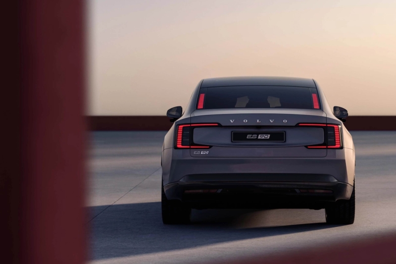 Volvo ES90 Ultra