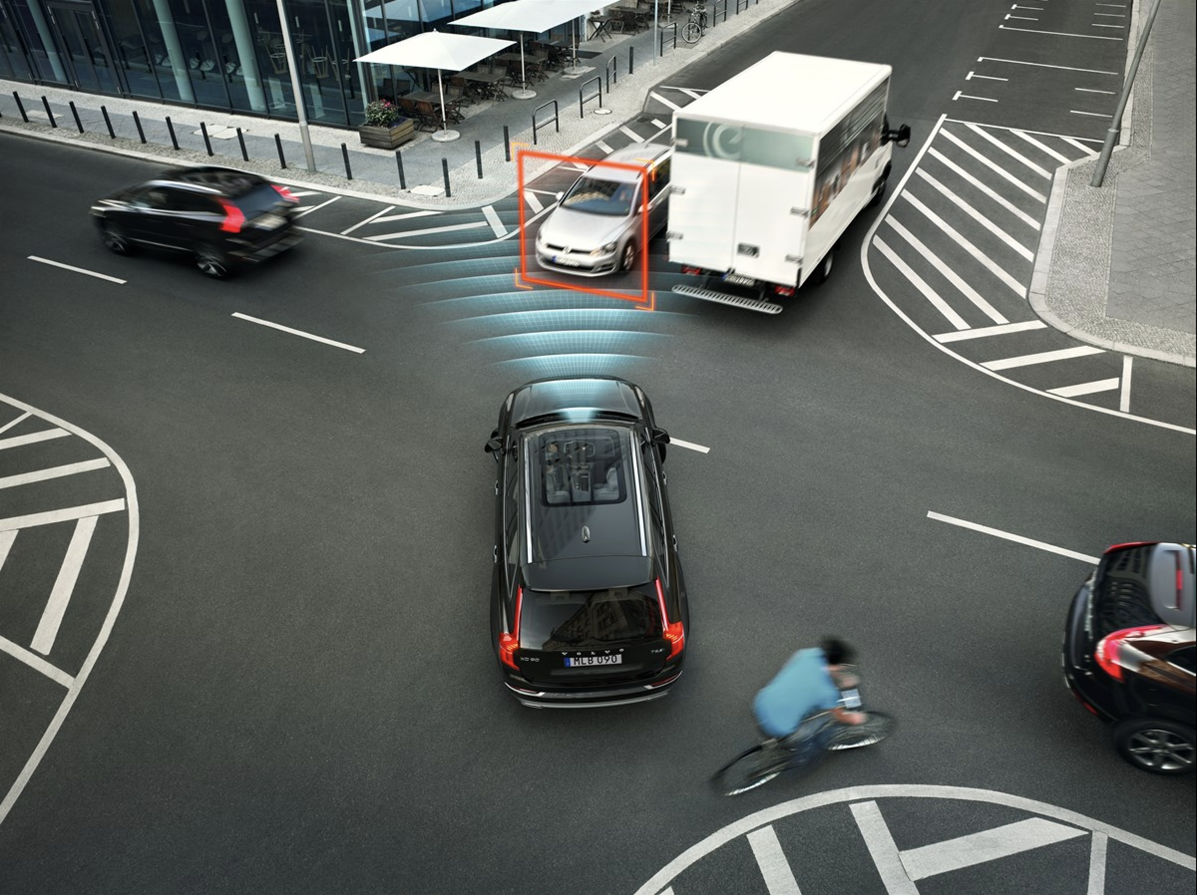 Volvo XC90 Plug-in Hybrid Ultra an toàn