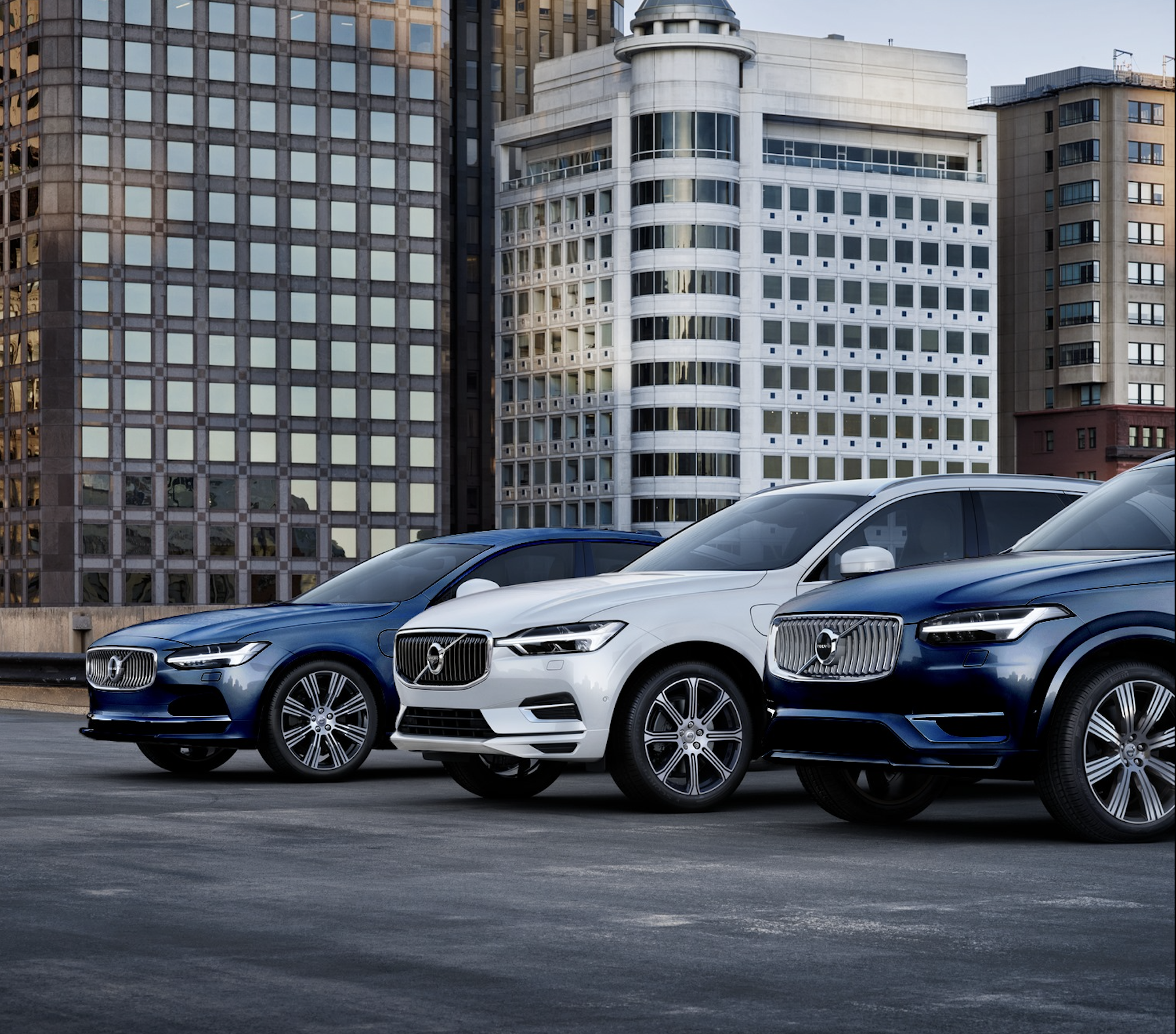 Các Dòng Xe Volvo Được Nhập Khẩu Nguyên Chiếc Tại Việt Nam: Đảm Bảo Chất Lượng Chuẩn Thụy Điển
