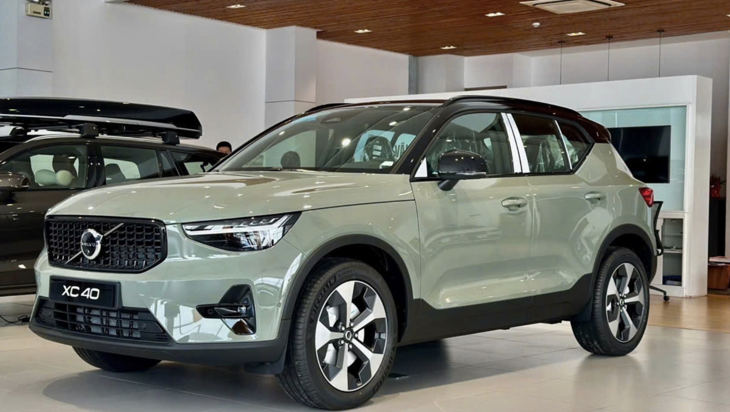 Volvo XC40 Ultra (B5 Mild-Hybrid): SUV Đô Thị Cá Tính và Thông Minh