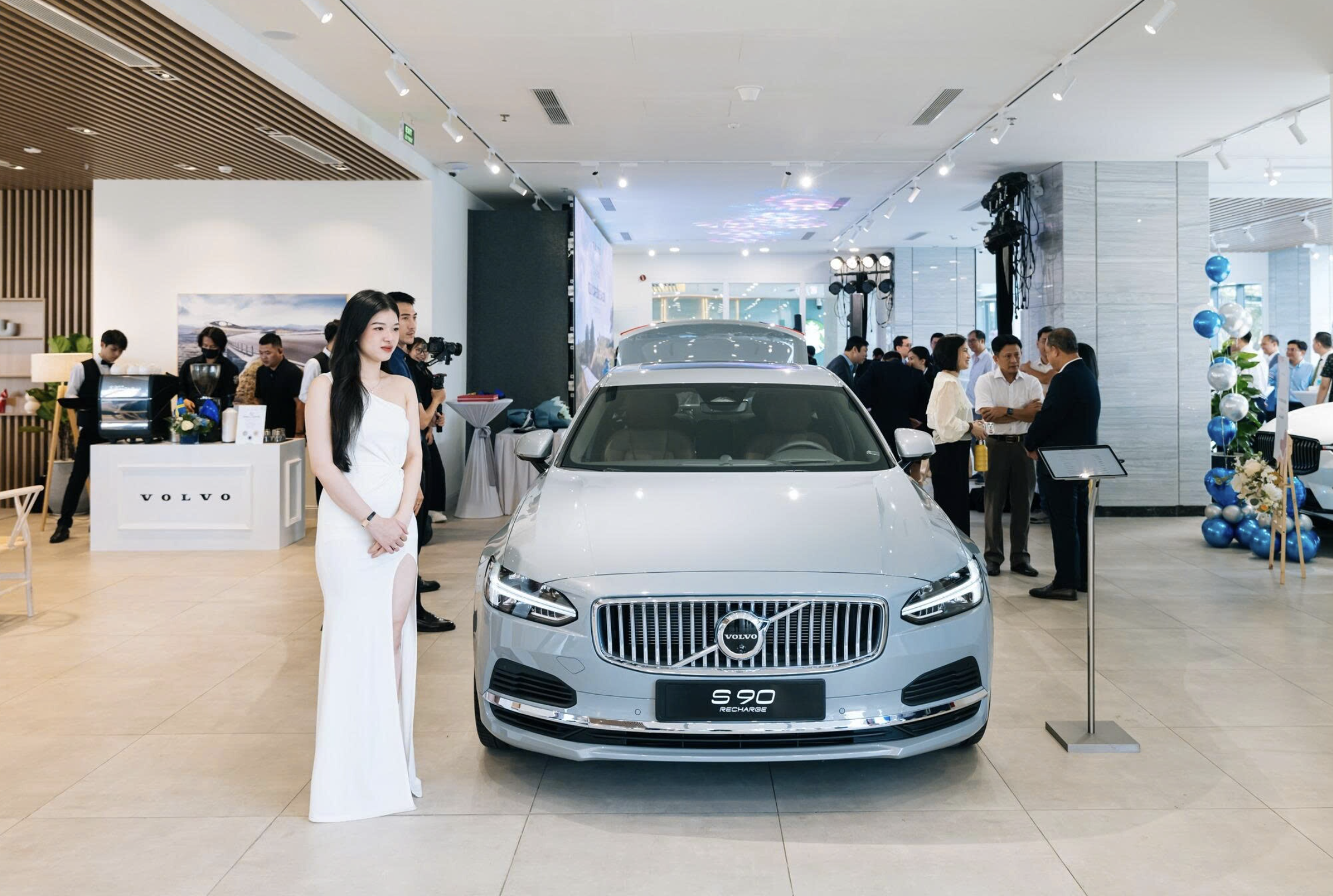 Trải Nghiệm Mua Sắm Và Dịch Vụ Tại Volvo Đông Sài Gòn