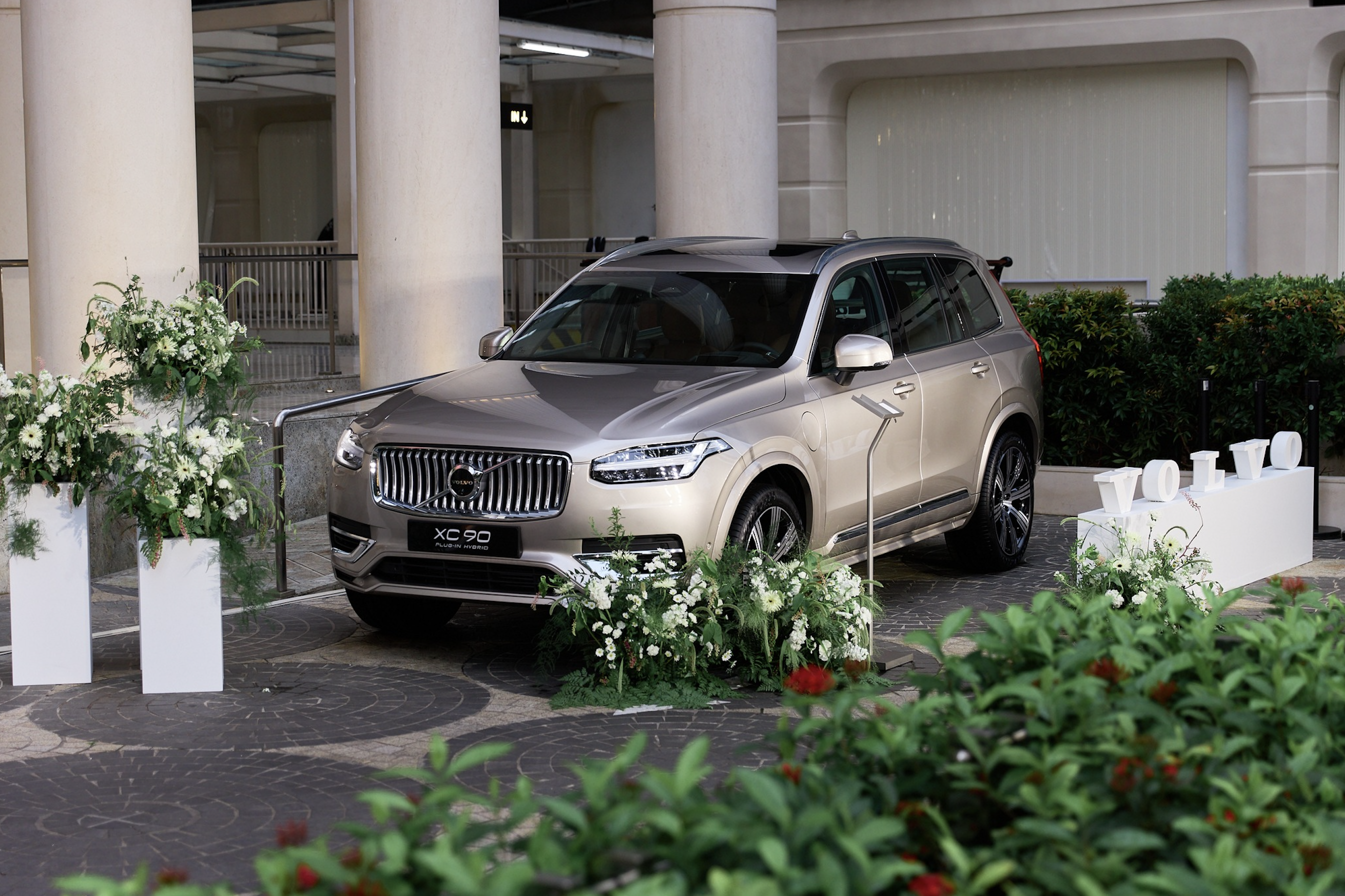 Các Mẫu xe Volvo được tặng : 1 năm bảo hiểm vật chất