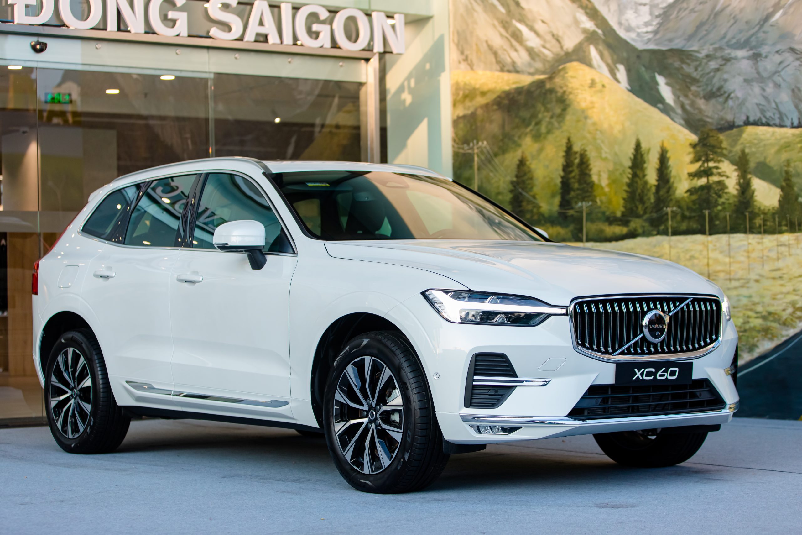 Giới Thiệu Volvo XC60 Ultra 2025: Biểu Tượng Của Sự Cân Bằng Hoàn Hảo
