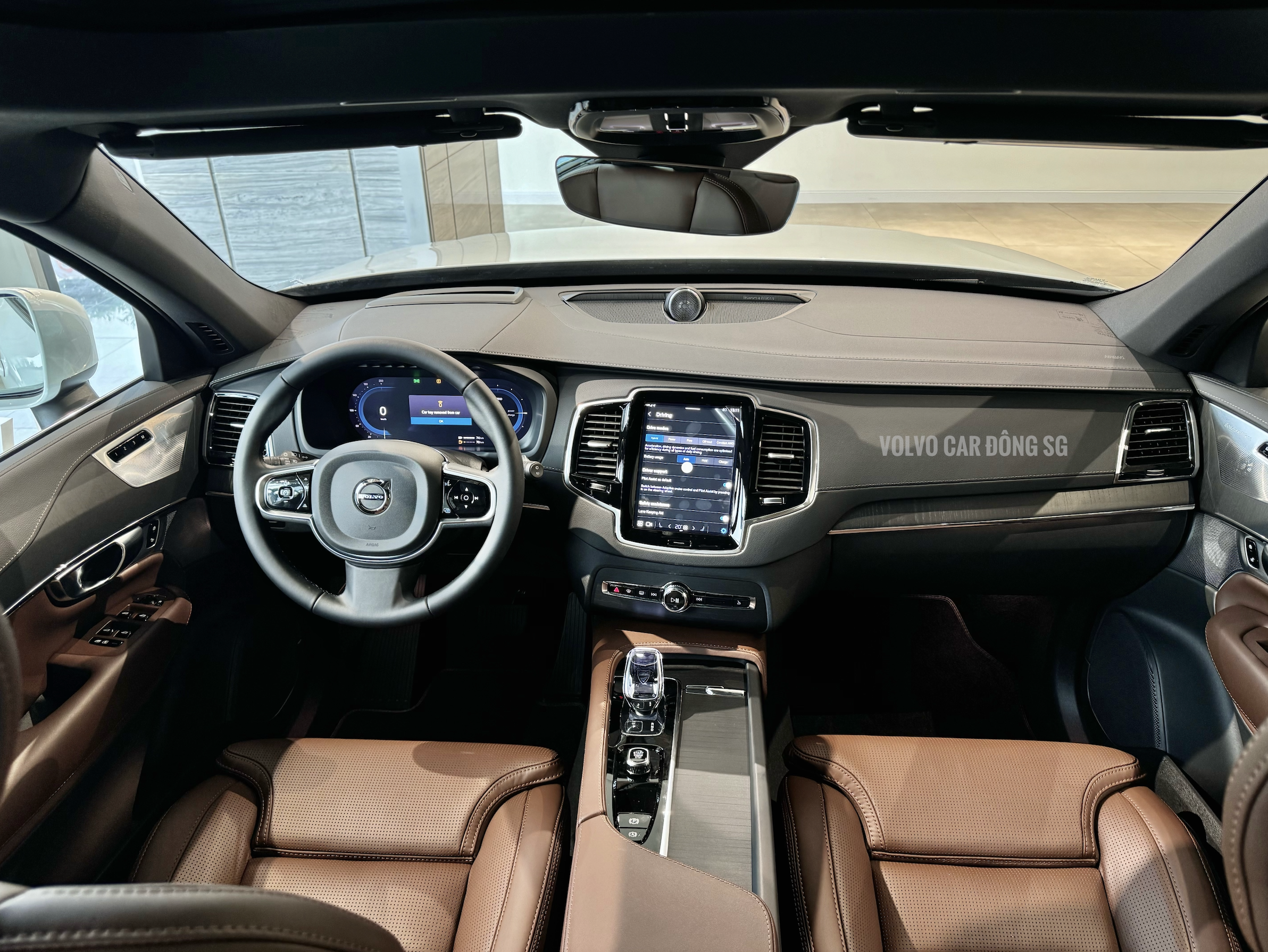 Nội Thất và Tiện Nghi Volvo XC90: Không Gian Cao Cấp, Thư Thái Cho 7 Người
