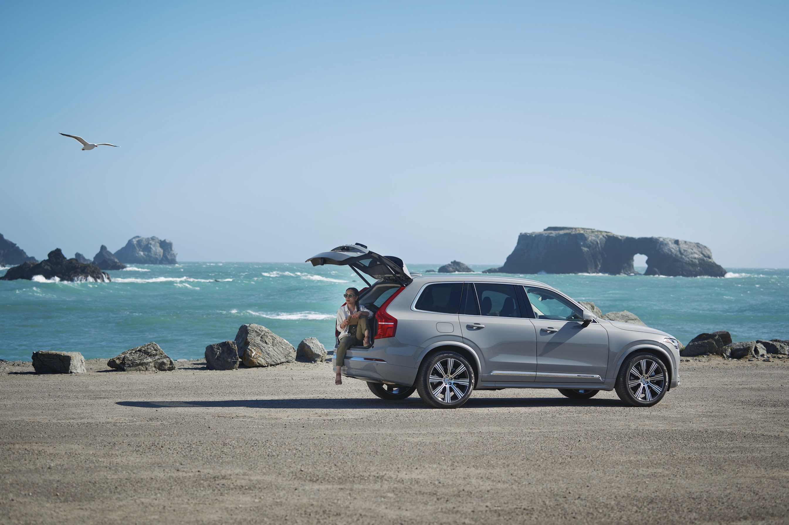 Giá xe Volvo XC90 Plug-in Hybrid Ultra