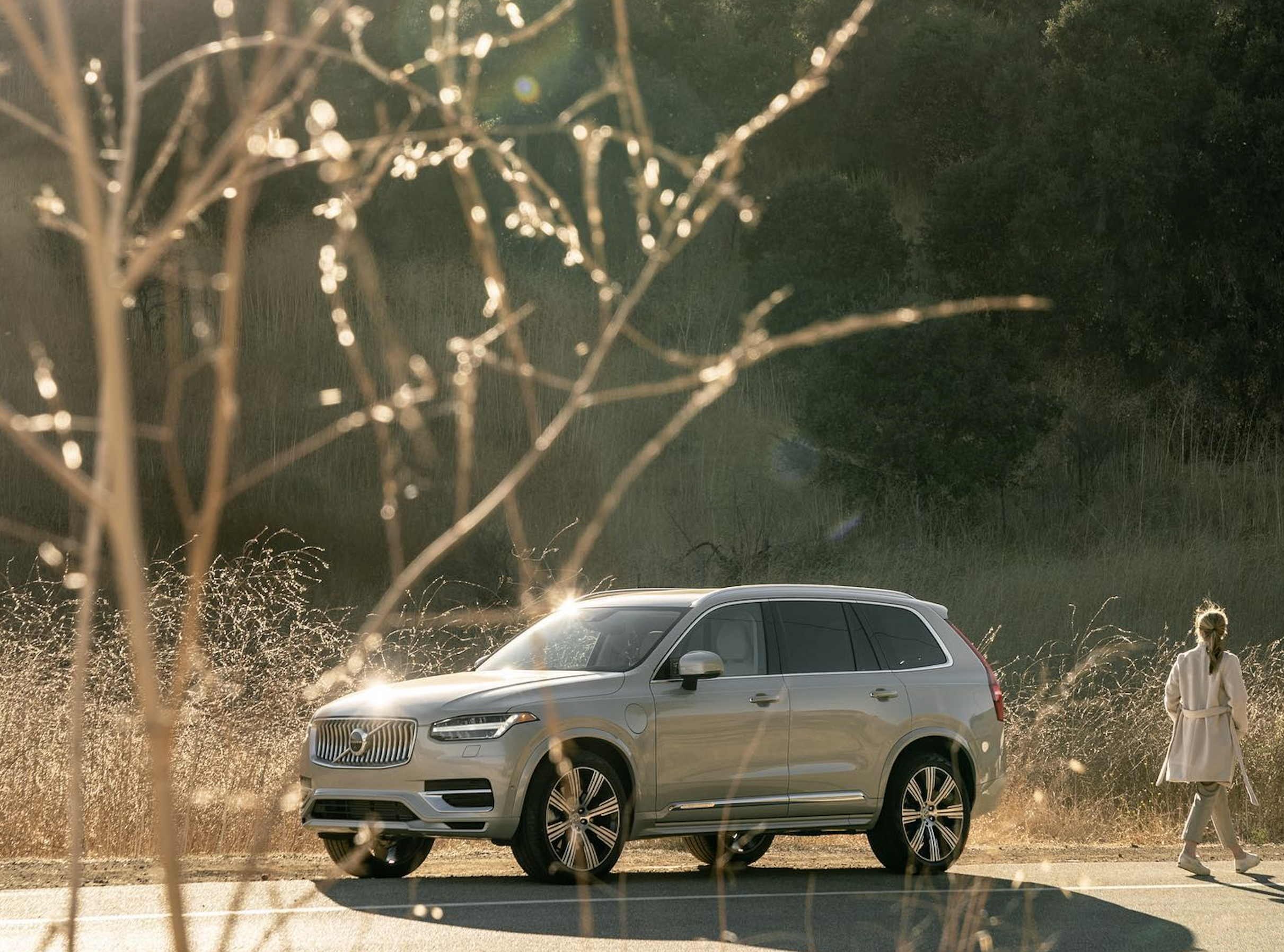 Volvo XC90 Plug-in Hybrid Ultra: Flagship SUV An Toàn Nhất Thế Giới