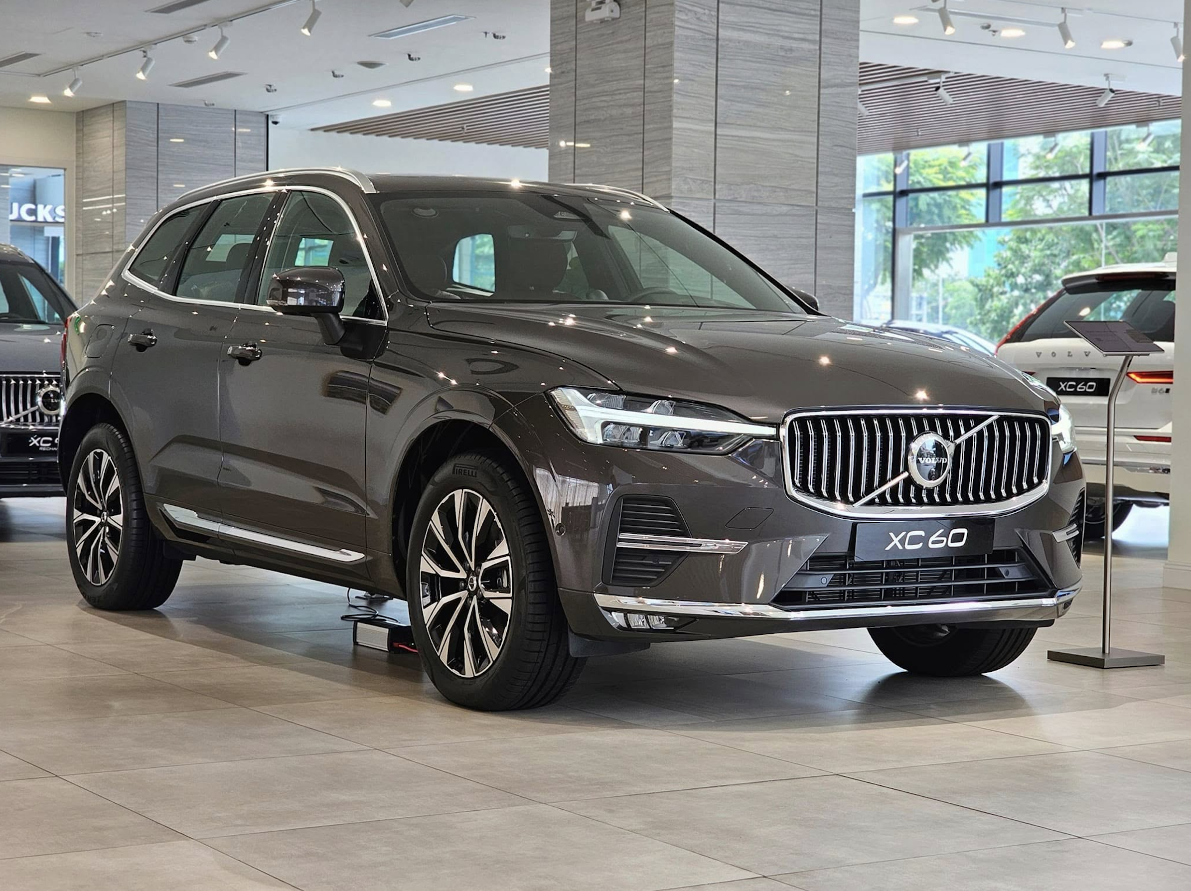 Giá xe Volvo XC60 Ultra