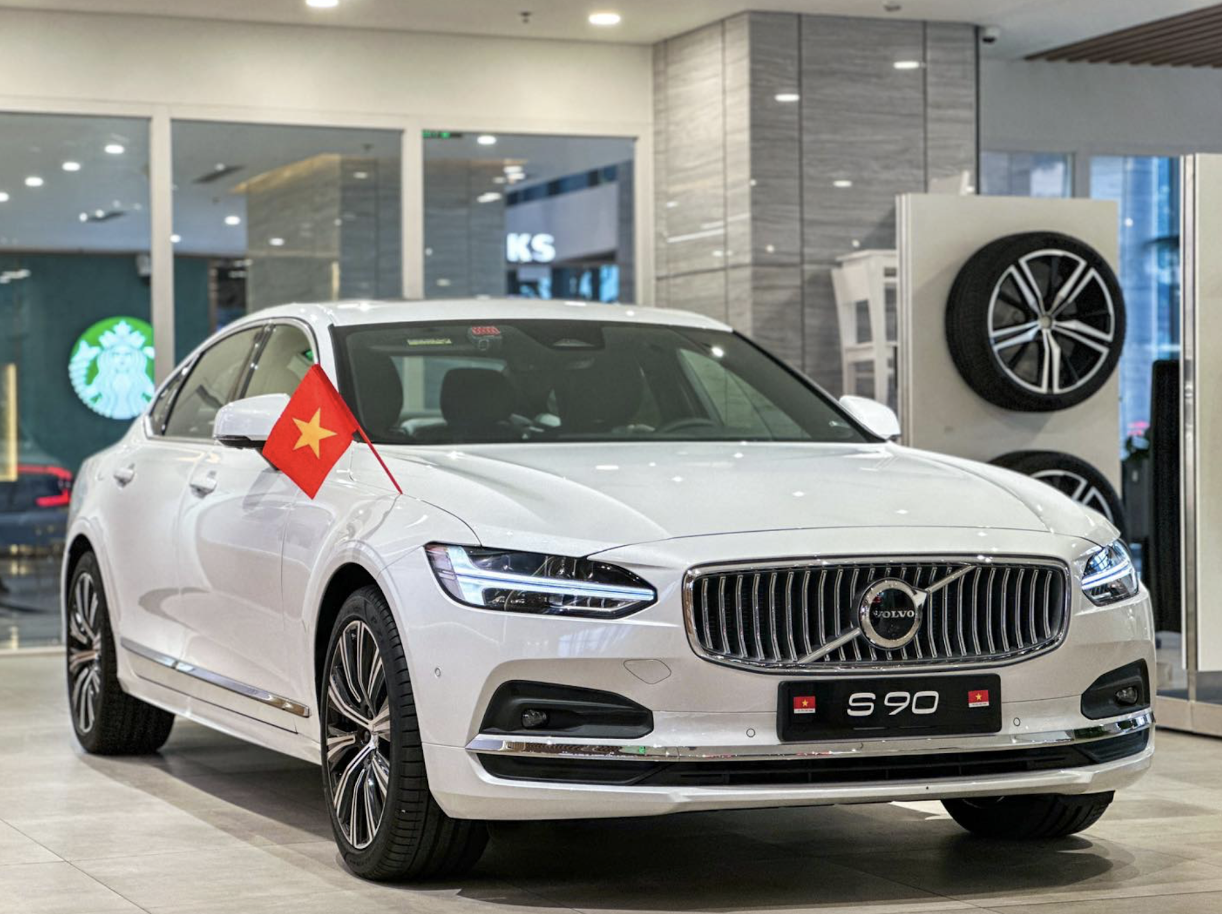 Volvo S90 Ultra