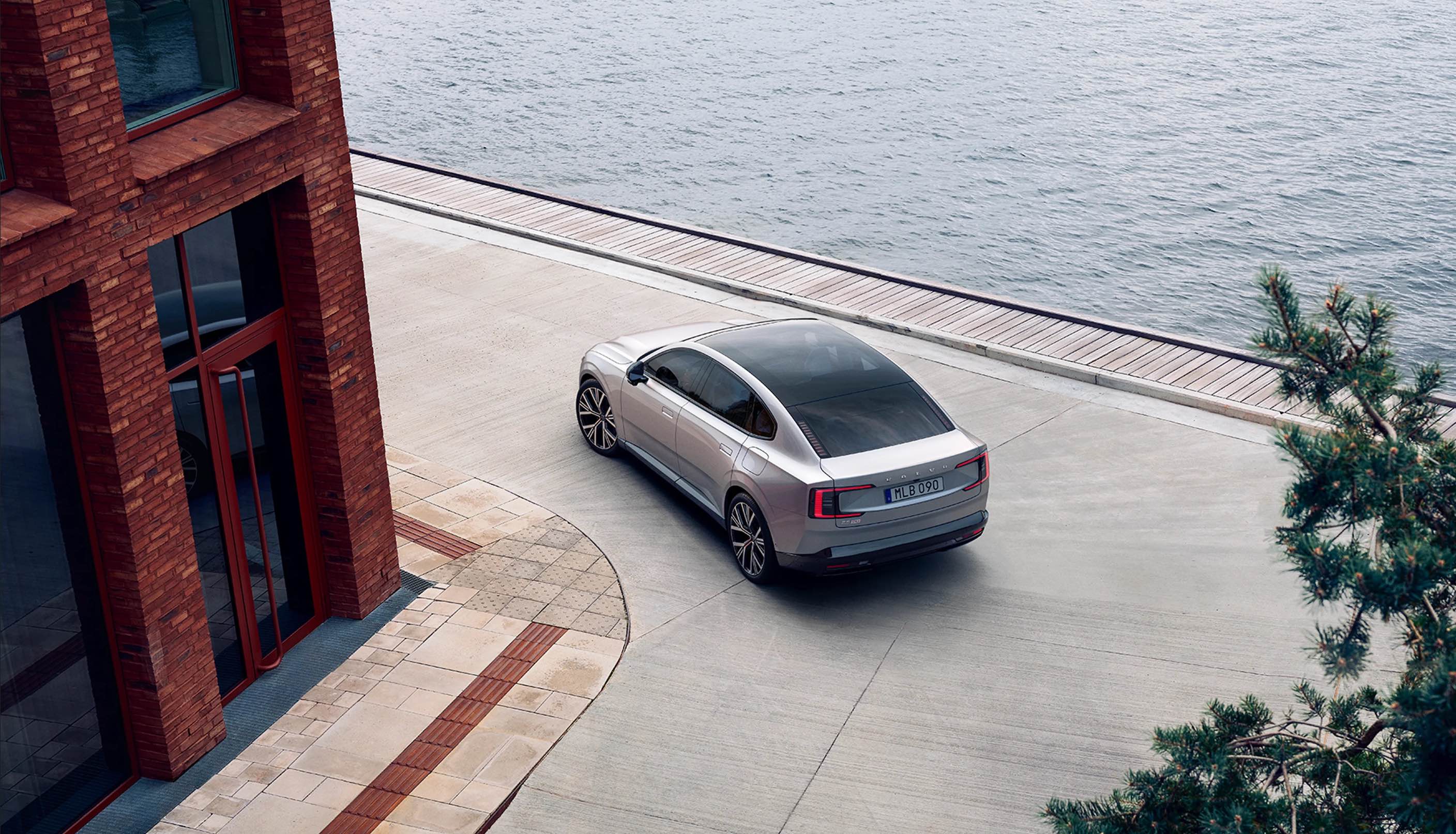 Volvo ES90