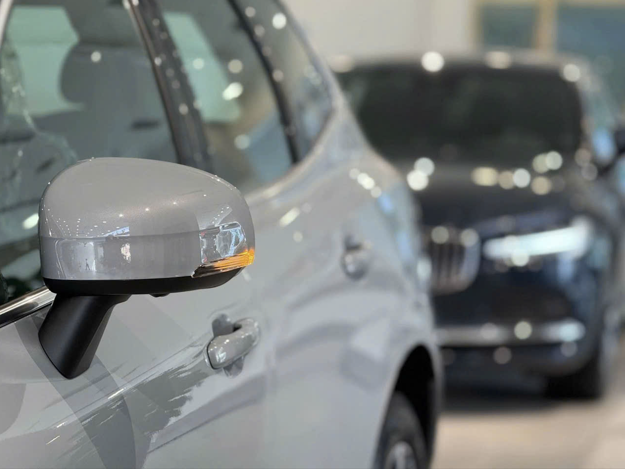 Ngoại thất Volvo XC60 Plug-in Hybrid Ultra