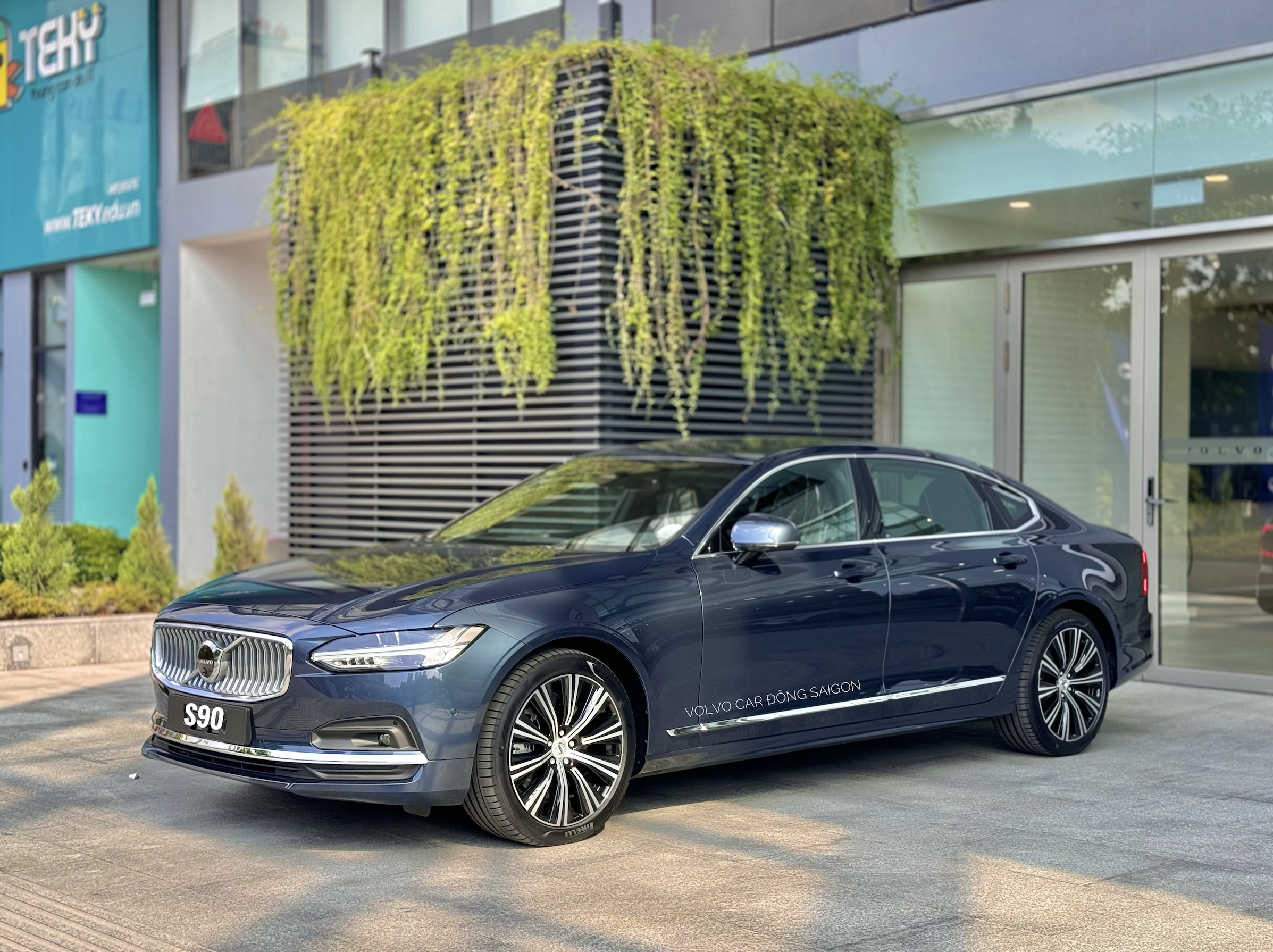 Volvo S90 Màu Xanh denim