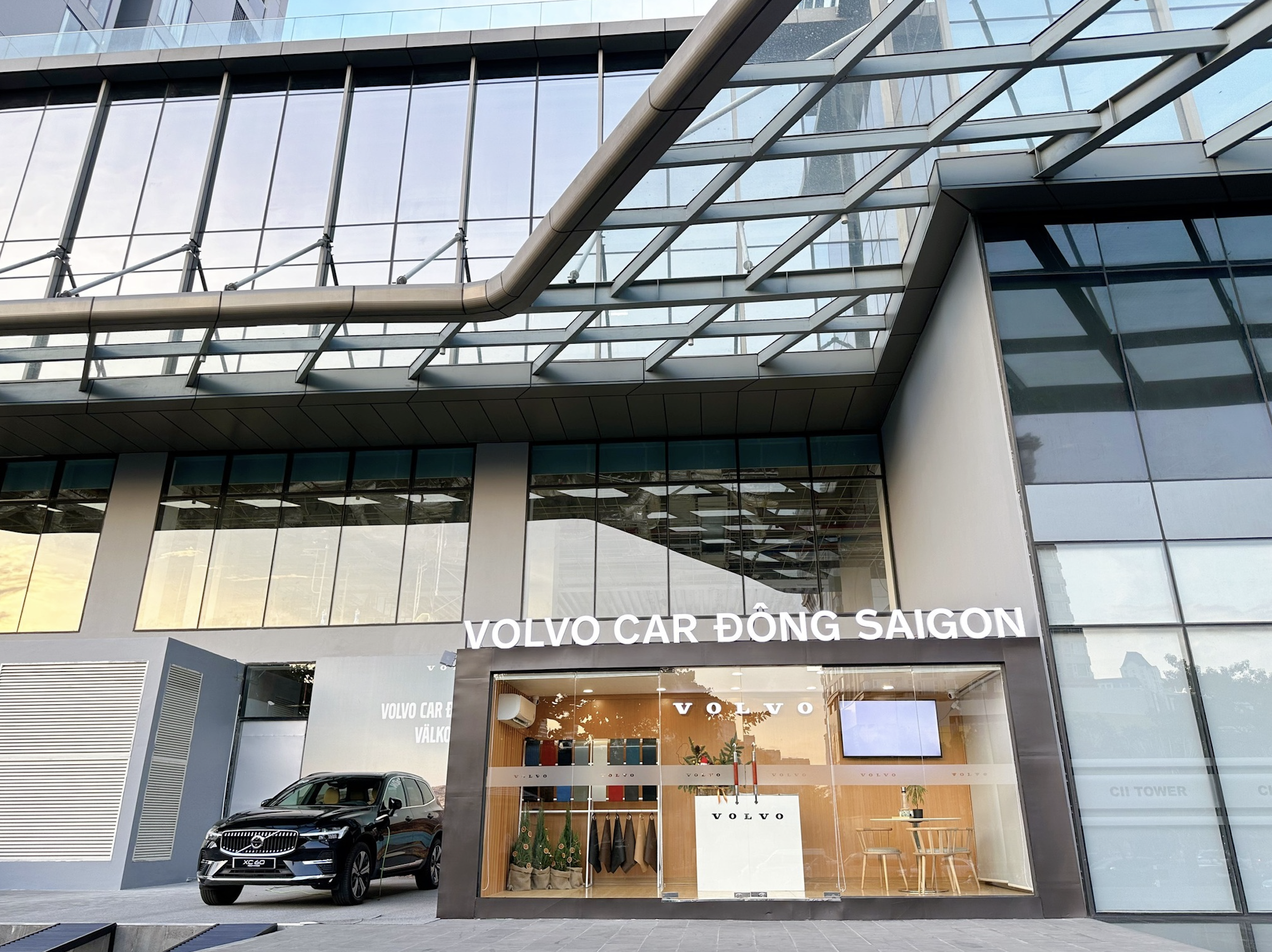 VOLVO CAR ĐÔNG SÀI GÒN