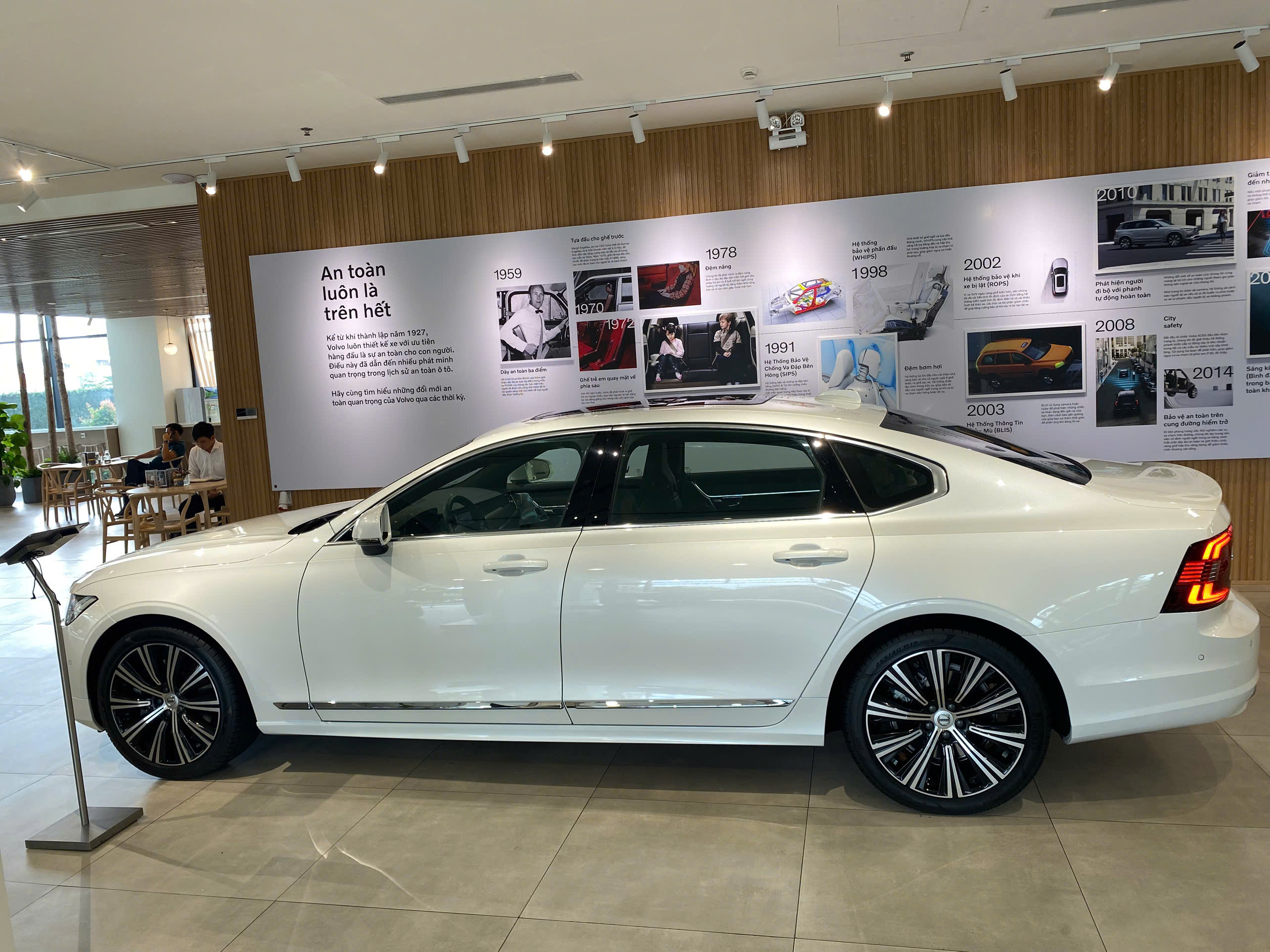 Volvo S90 Ultra 2025