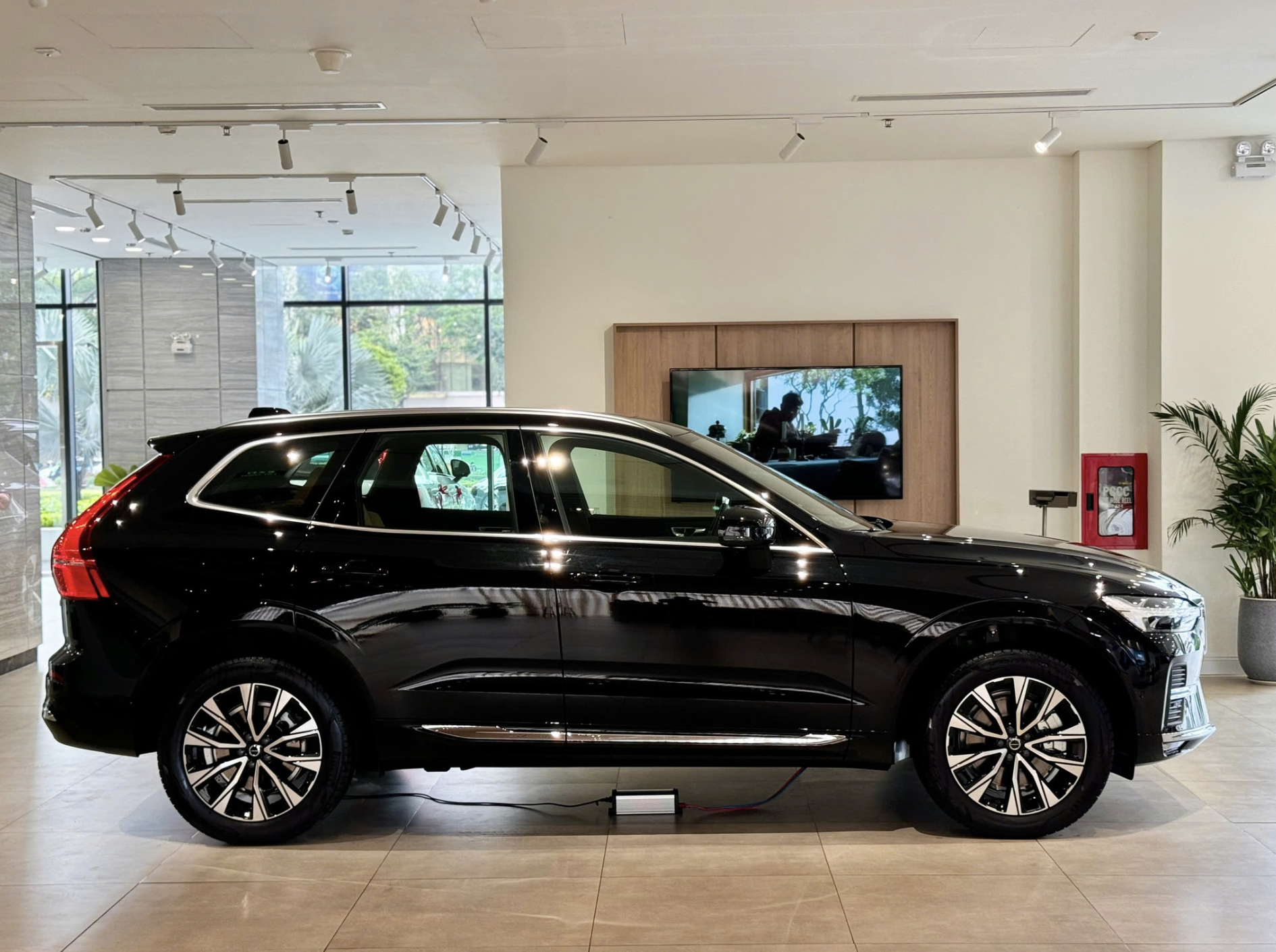 Hình Ảnh Xe Volvo XC60 Plug-in Hybrid Ultra