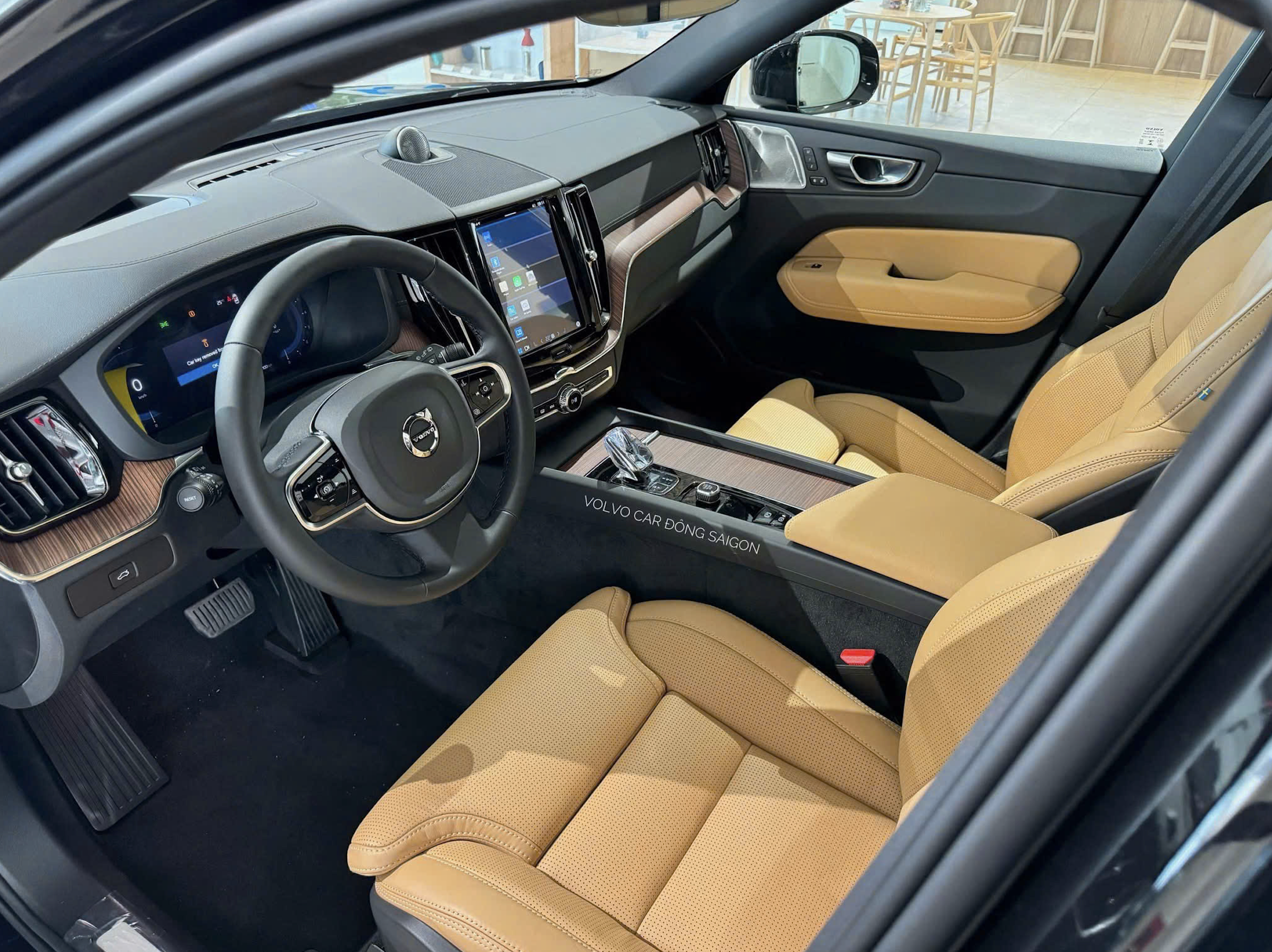 Nội Thất Volvo XC60 Ultra: Tinh Tế và Công Nghệ Cao Cấp