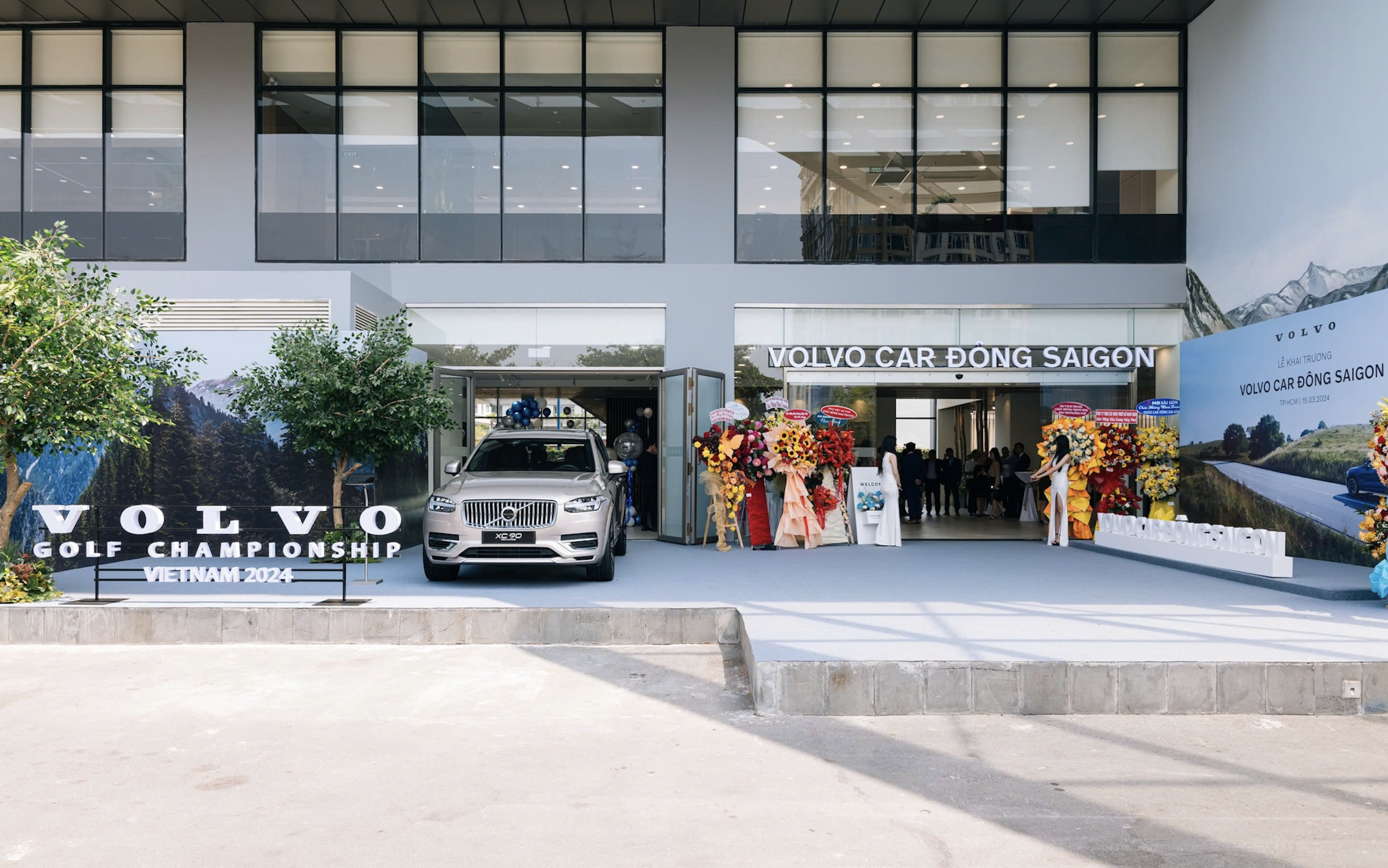 Mua Volvo XC90 Plug-in Hybrid Ultra ở đâu?