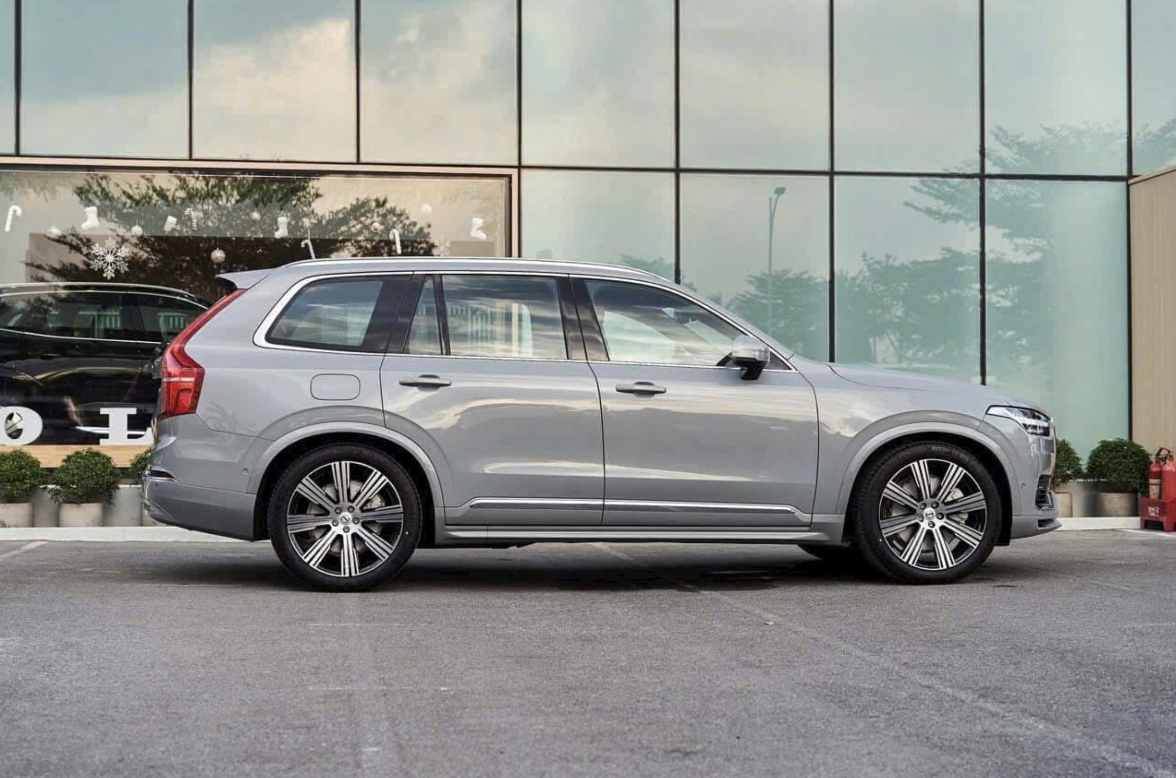 Volvo XC90 màu Xám