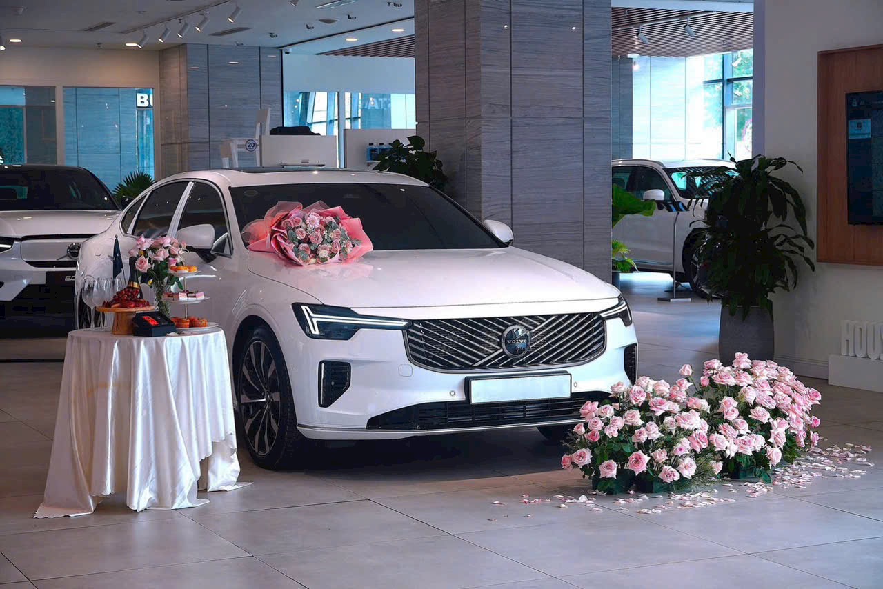 bảo dưỡng xe Vovlo S90 plug-in hybrid