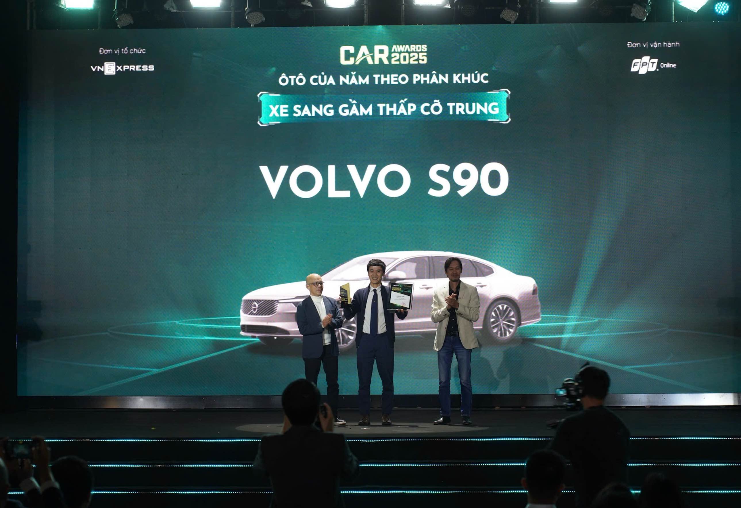 Cập nhật lệ phí trước bạ ô tô từ ngày 1/1/2026