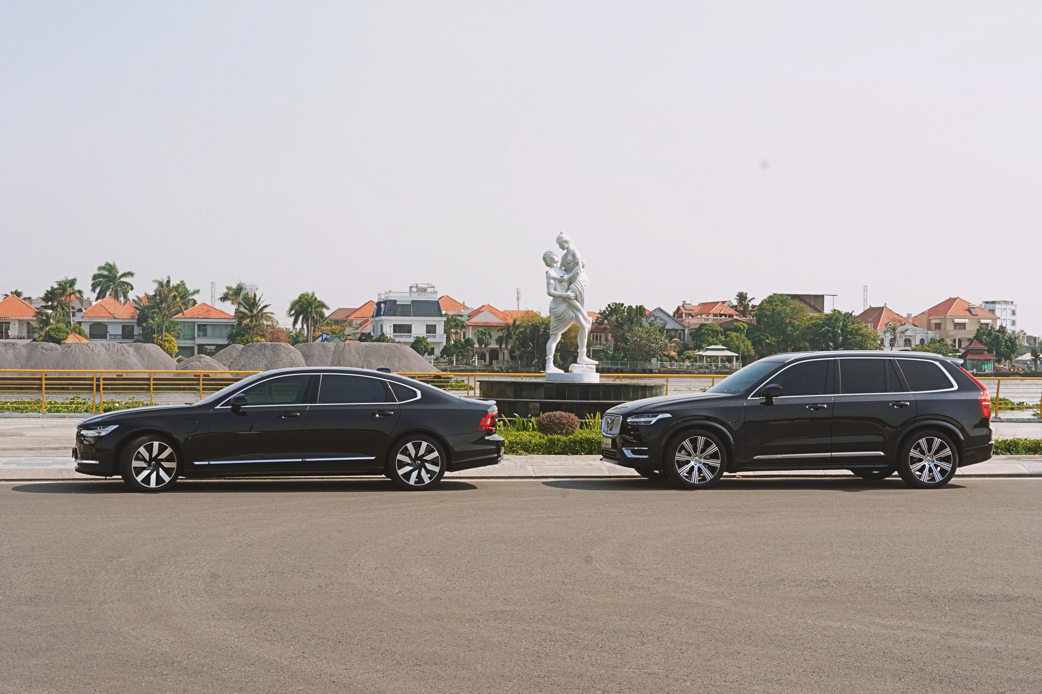 Bảng Giá Chi Tiết & Chi Phí Lăn Bánh Xe Volvo Tại Hà Nội, TP.HCM và Tỉnh