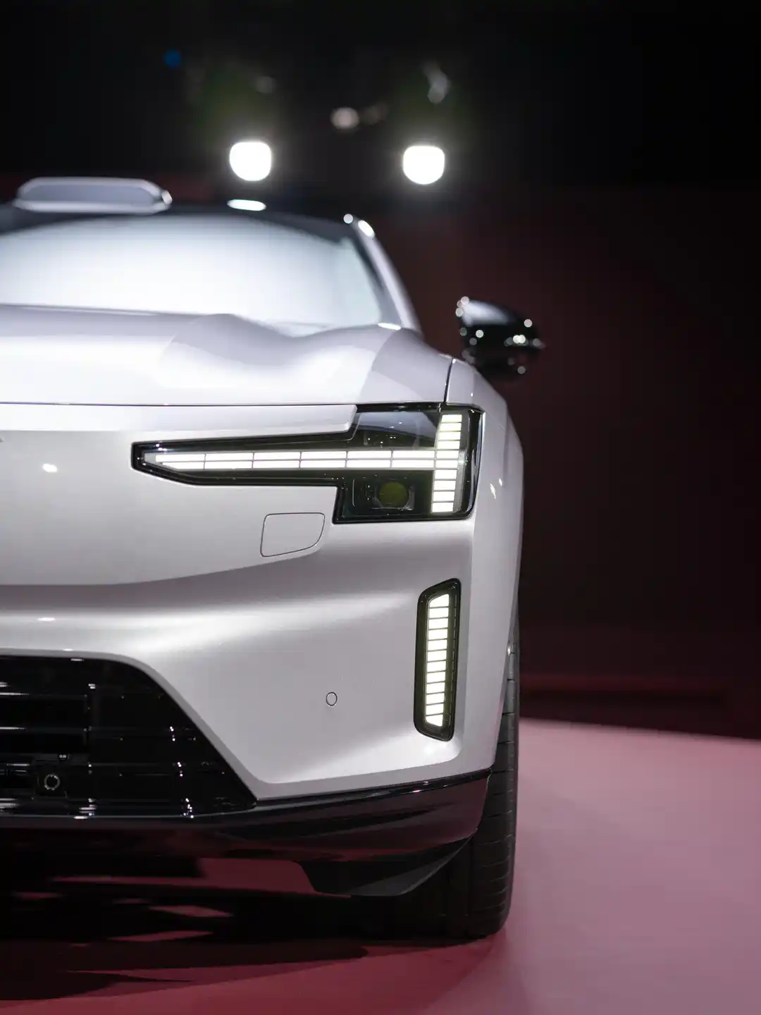 Đèn Pha HD Pixel Volvo Trên Volvo ES90