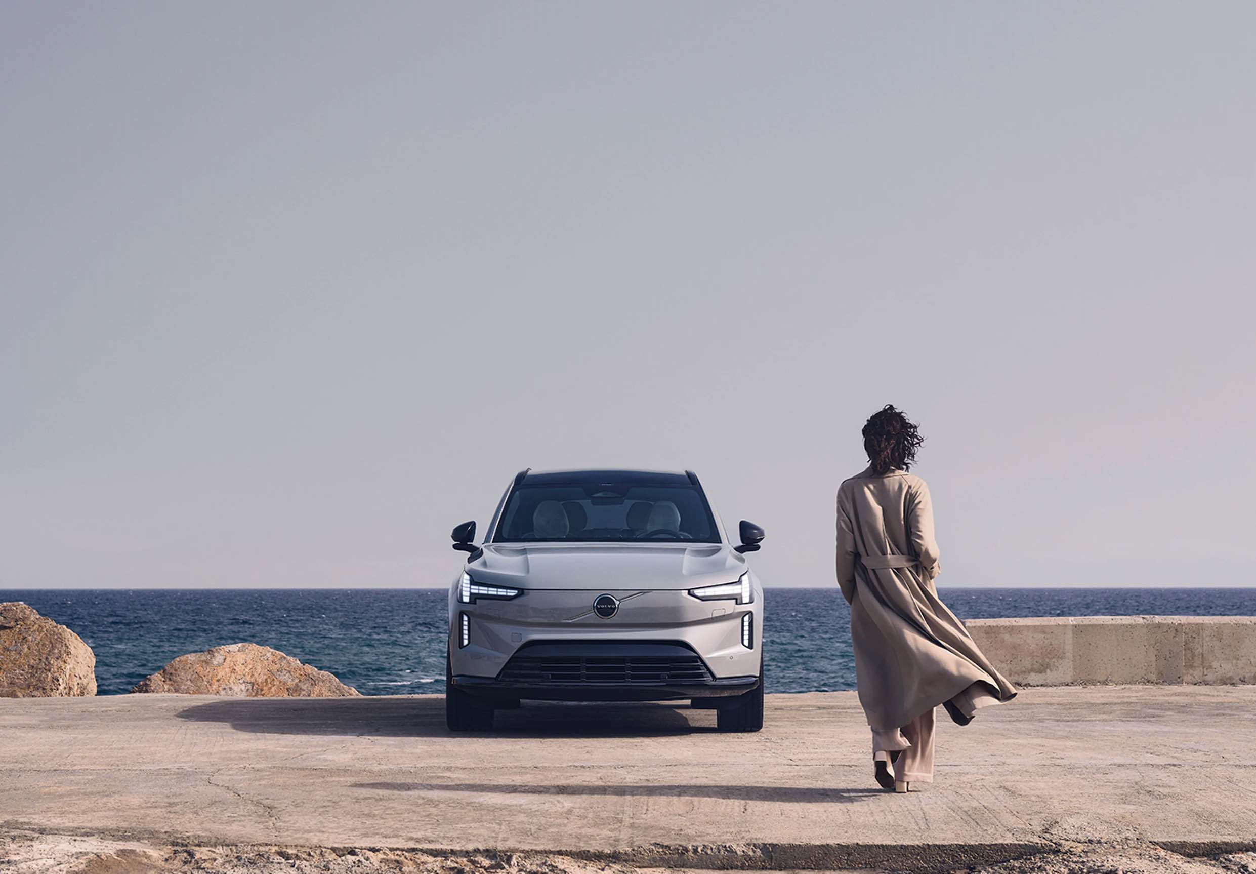 Giá Xe Volvo EX90 Là Bao Nhiêu Tại Việt Nam