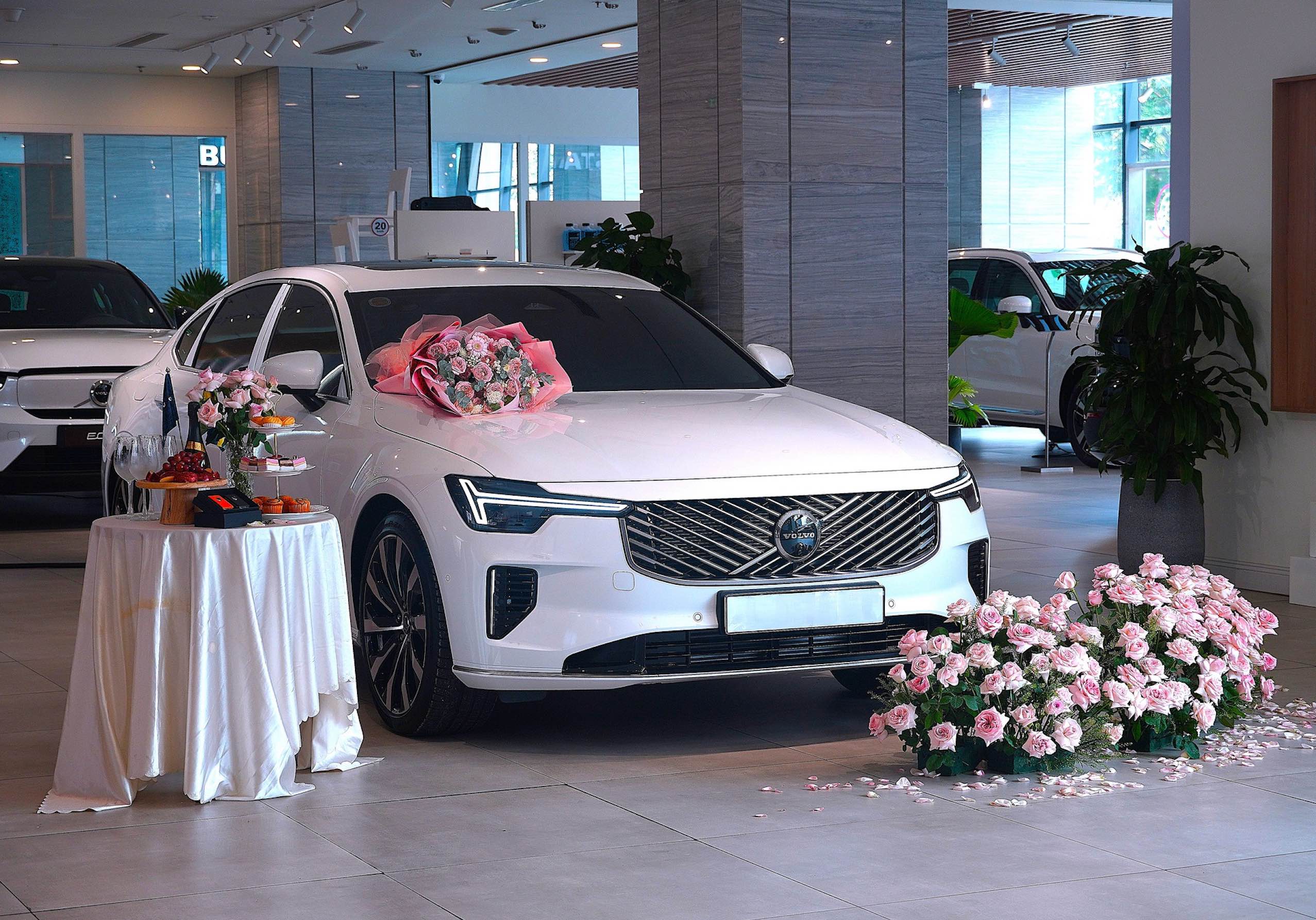 Giá xe Volvo S90 Ultra tháng 6/2026