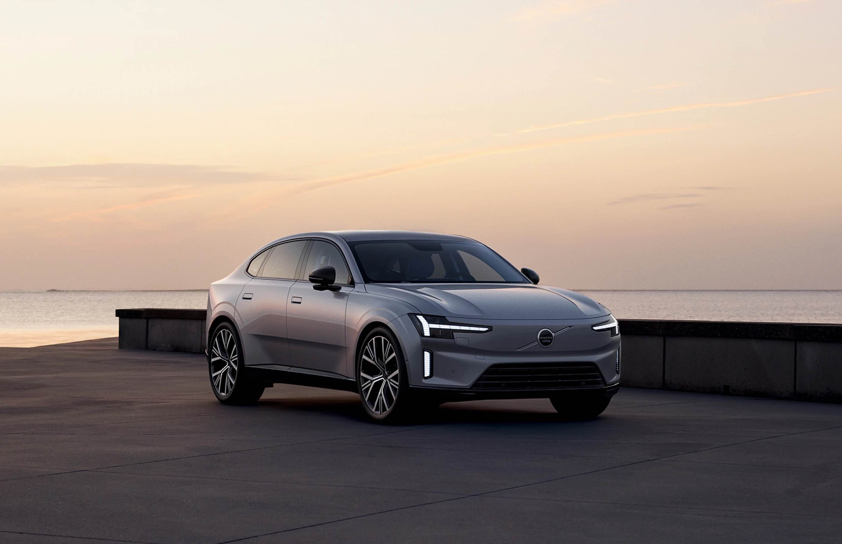 Volvo ES90 Ultra – Sedan Thuần Điện Sang Trọng Đỉnh Cao