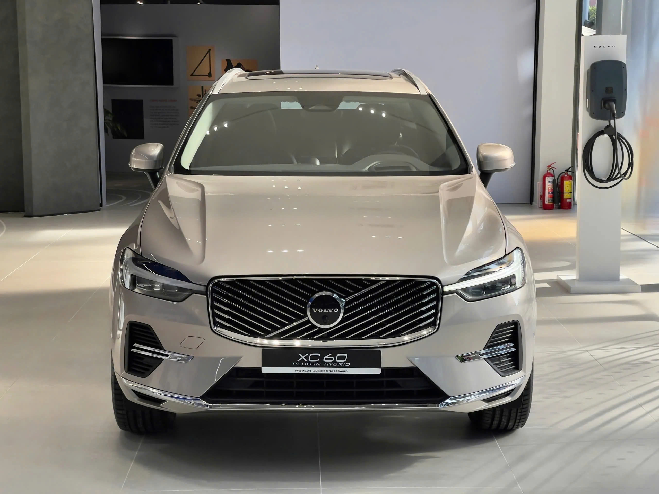 Giá xe Volvo XC40 Ultra và EC40 Ultra mới nhất