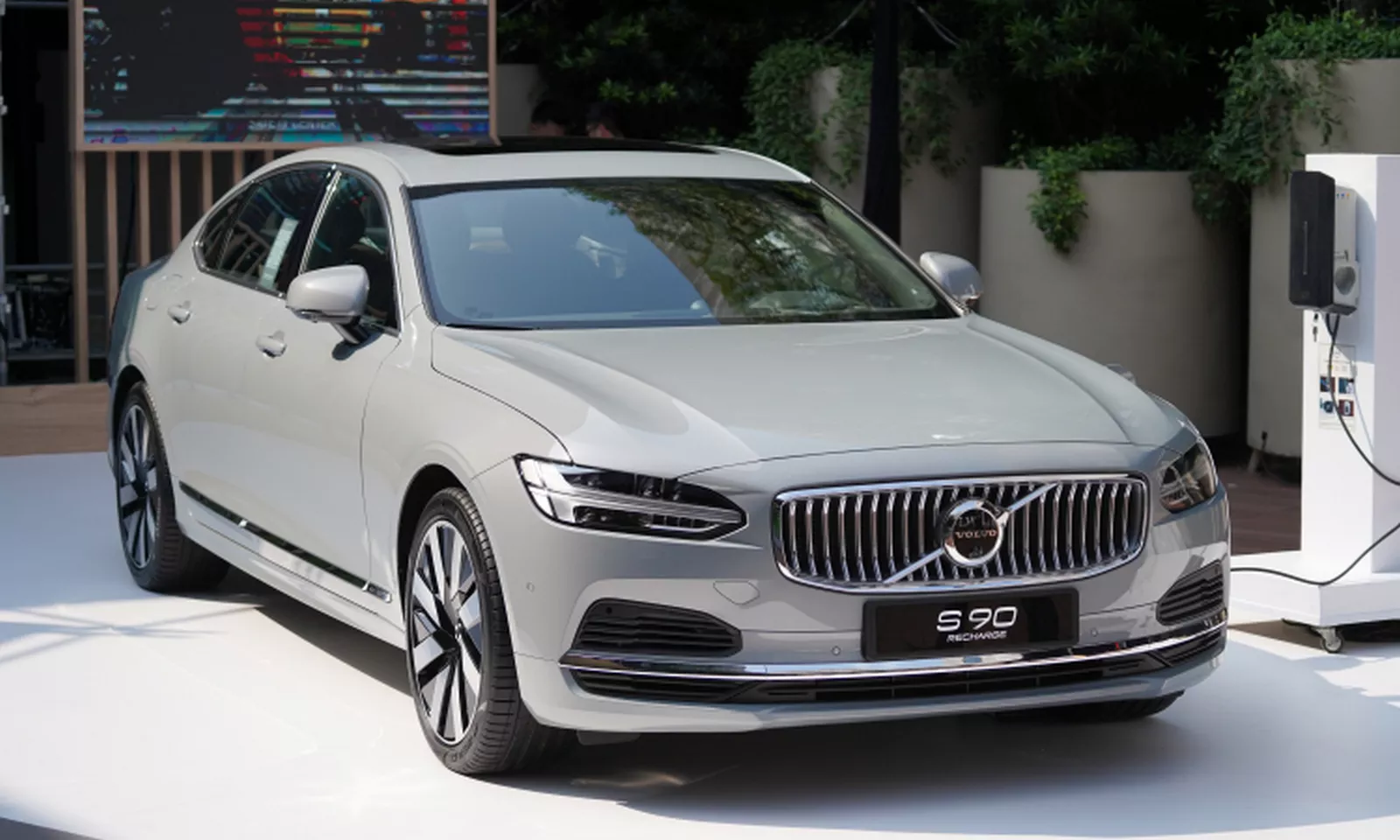 Hỗ trợ thủ tục đăng ký xe Volvo toàn quốc