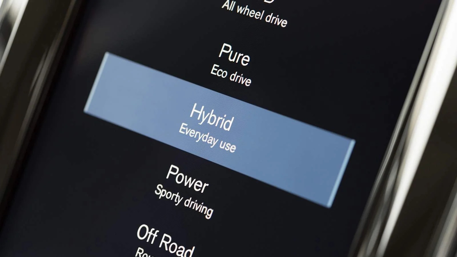 Hỗ Trợ Tài Chính Doanh Nghiệp Mua Volvo XC90 Hybrid 2026 Tại Việt Nam