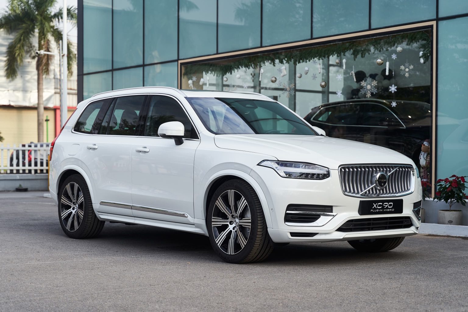Review Volvo XC90 Hybrid 2026 có đáng mua không