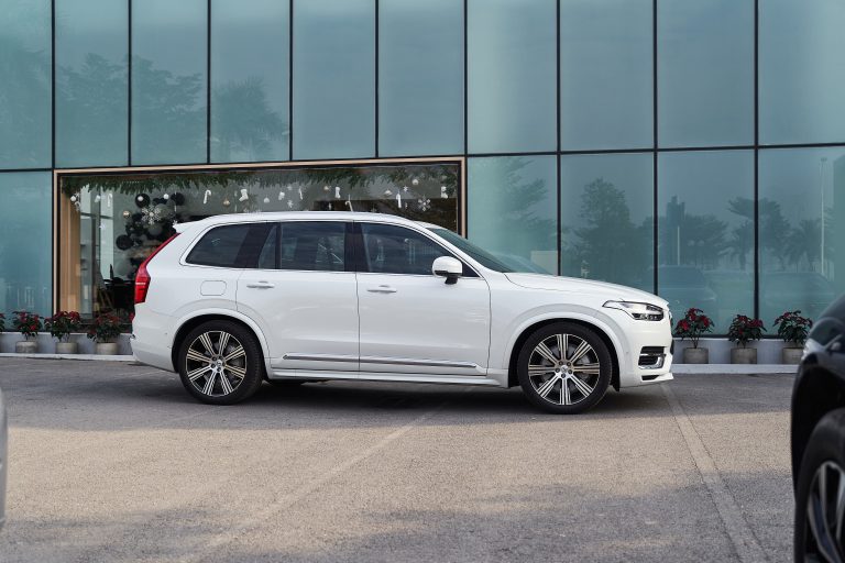 Review Volvo XC90 Hybrid 2026 có đáng mua không