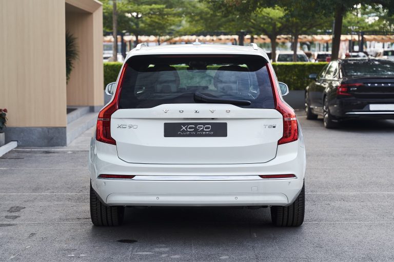 Review Volvo XC90 Hybrid 2026 có đáng mua không