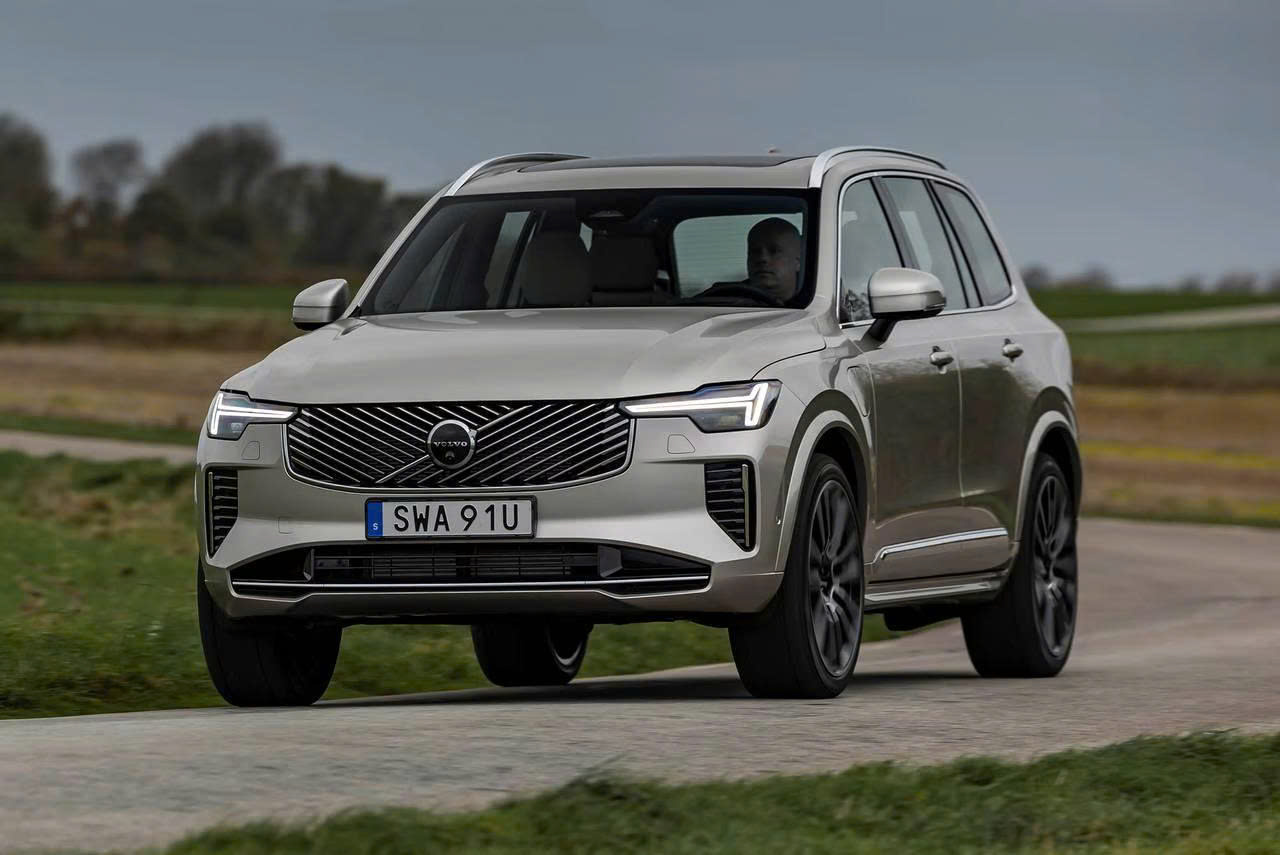 Chuyên gia khuyên dùng Volvo XC90 Ultra 2026