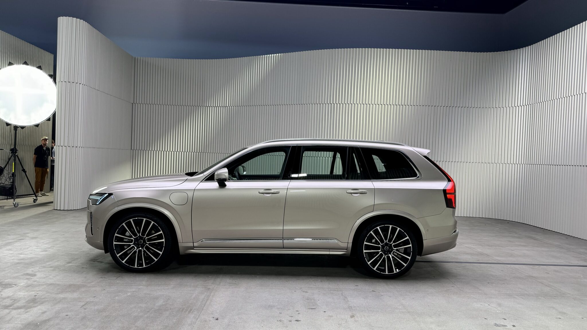 Động cơ và hệ thống treo Volvo XC90 2026