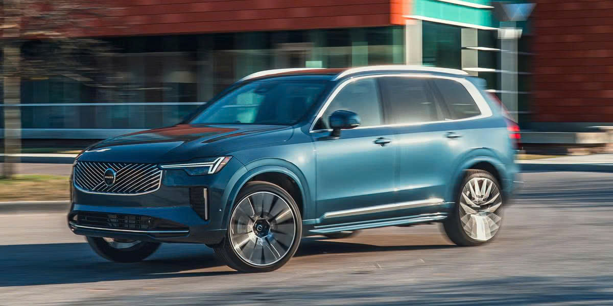 Volvo XC90 2026 giá lăn bánh tại Hà Nội