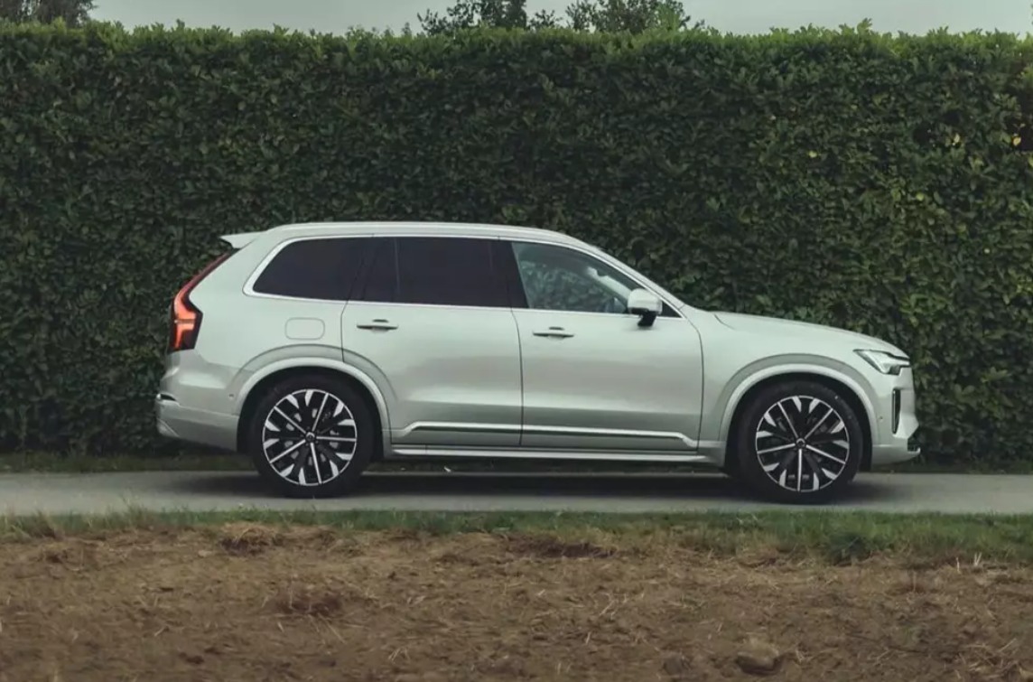 Dàn loa Bowers & Wilkins trên Volvo XC90 2026 SUV 7 chỗ cao cấp