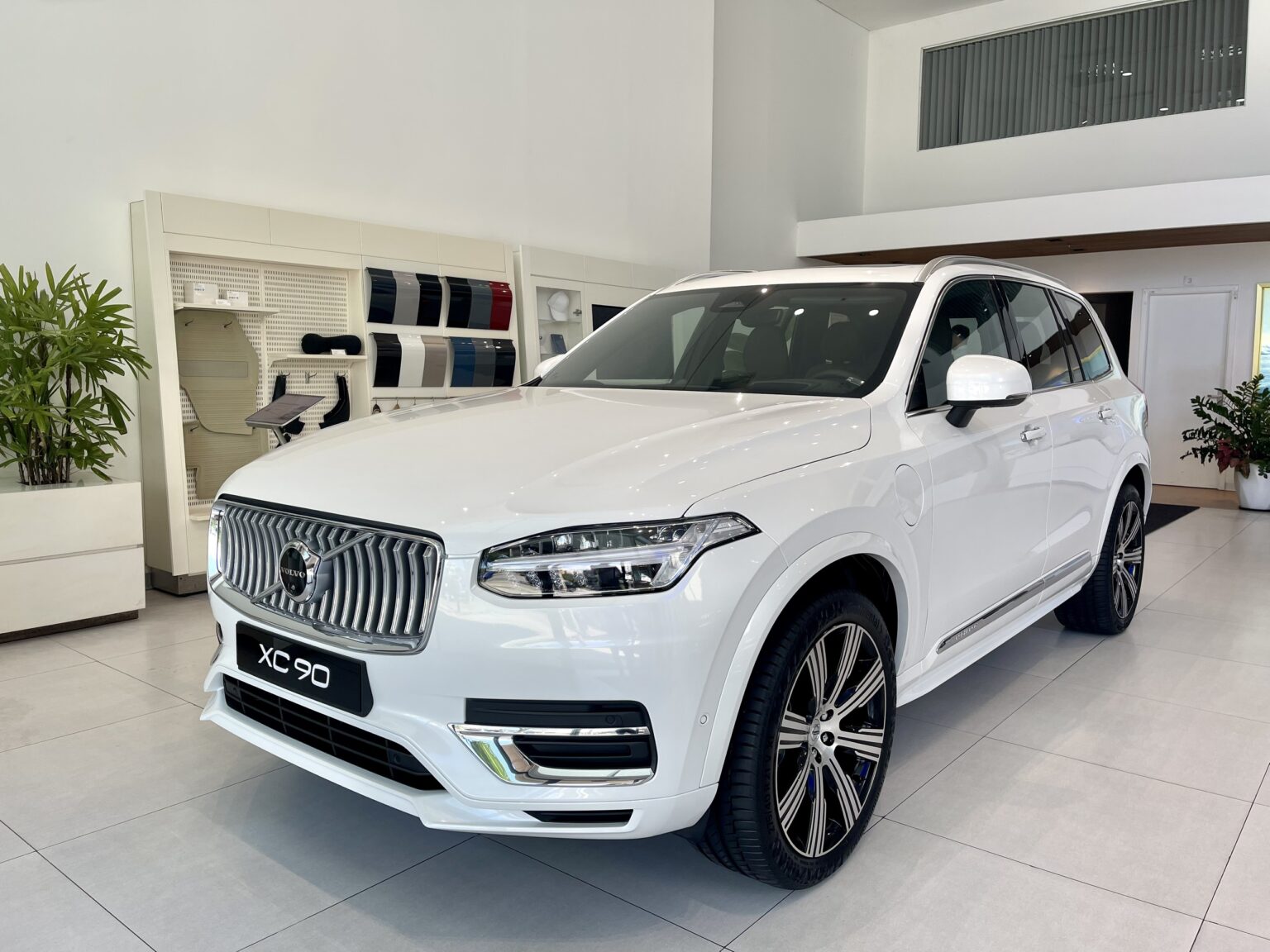 Nội thất tinh tế của mẫu Volvo XC90 2026 SUV sang trọng cho doanh nhân