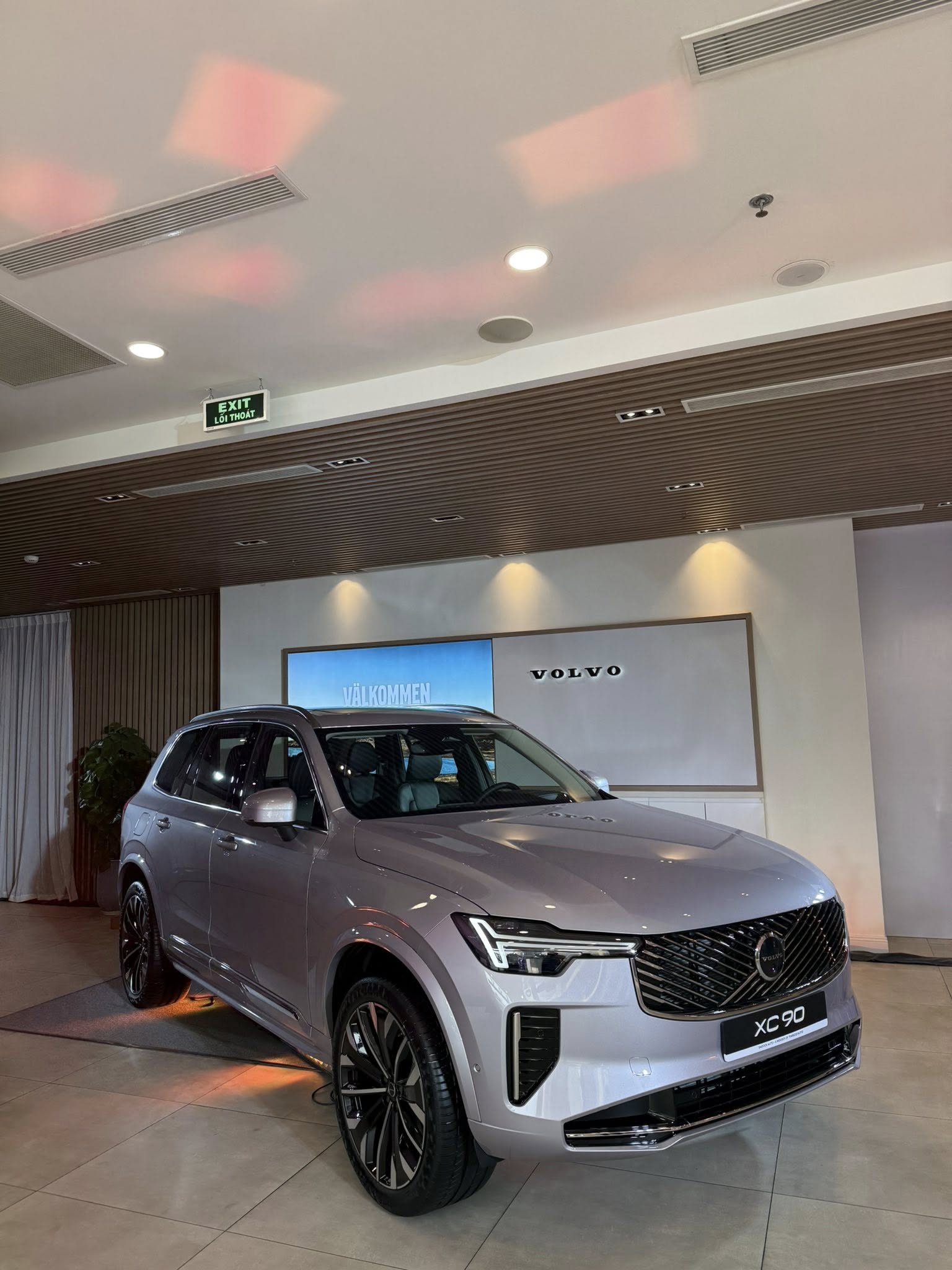 Tính toán chi tiết các khoản thuế phí lăn bánh xe Volvo XC90 2026