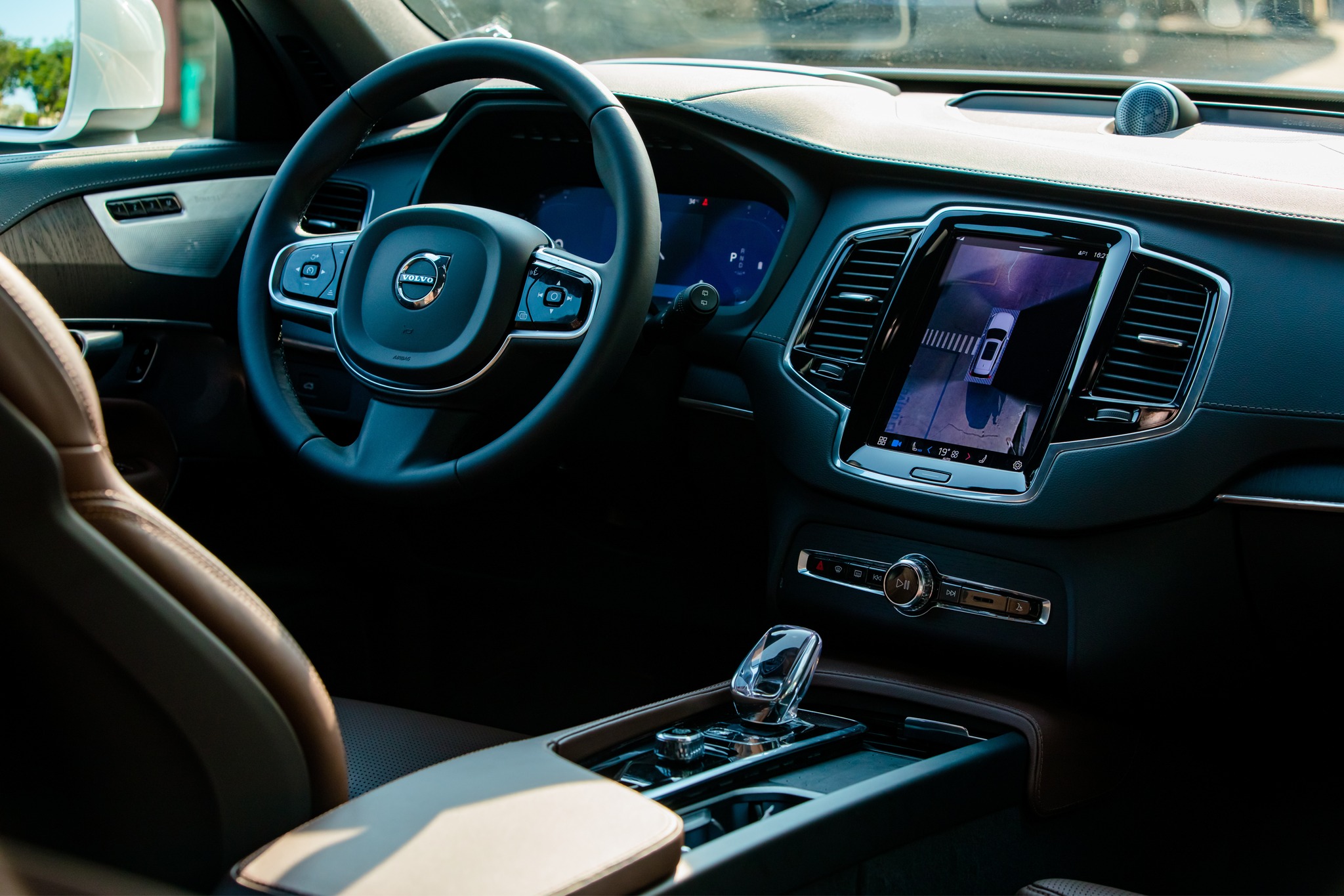 Ghế da Nappa cao cấp trên Volvo XC90 Hybrid 2026 bán tại Cần Thơ