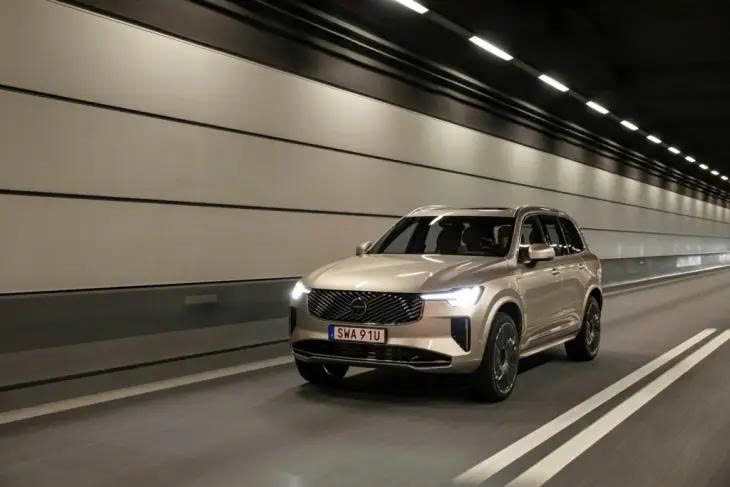 Volvo XC90 Hybrid 2026 công nghệ hybrid