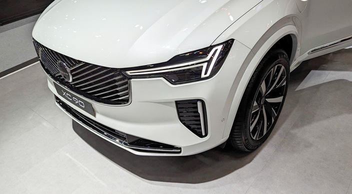 Khám phá Volvo XC90 Hybrid 2026 khuyến mãi hôm nay tại showroom