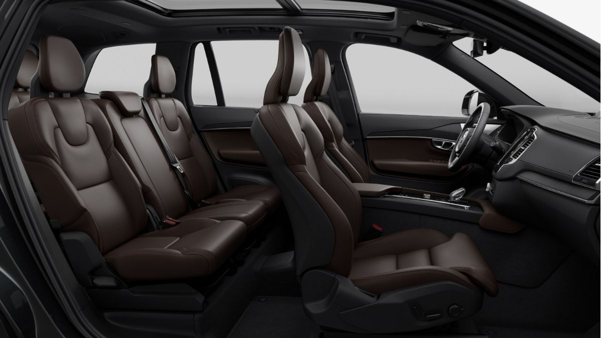 Hệ thống loa B&W siêu tiết kiệm điện trên xe Volvo XC90 Hybrid 2026