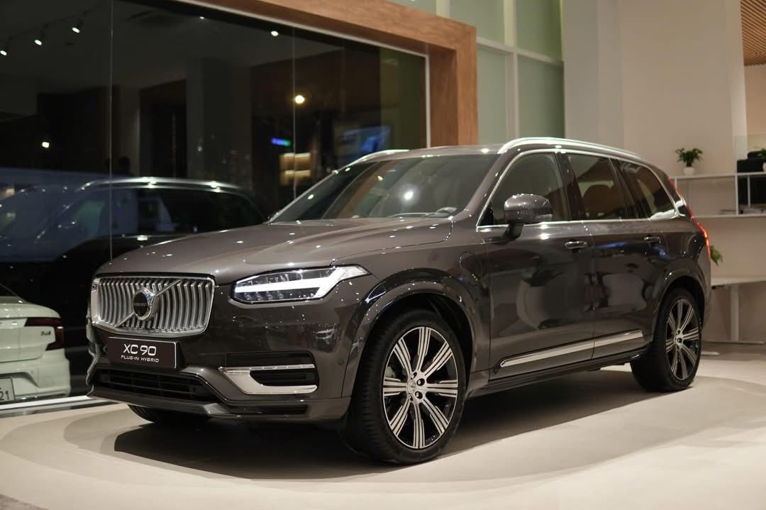 Nội thất tinh tế của mẫu Volvo XC90 Hybrid 2026 xe hybrid đáng mua