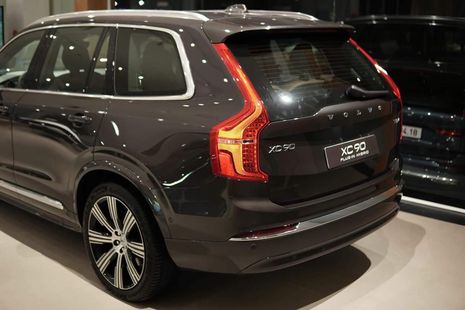 Dàn loa Bowers & Wilkins siêu đỉnh trên Volvo XC90 Hybrid 2026 xe hybrid đáng mua