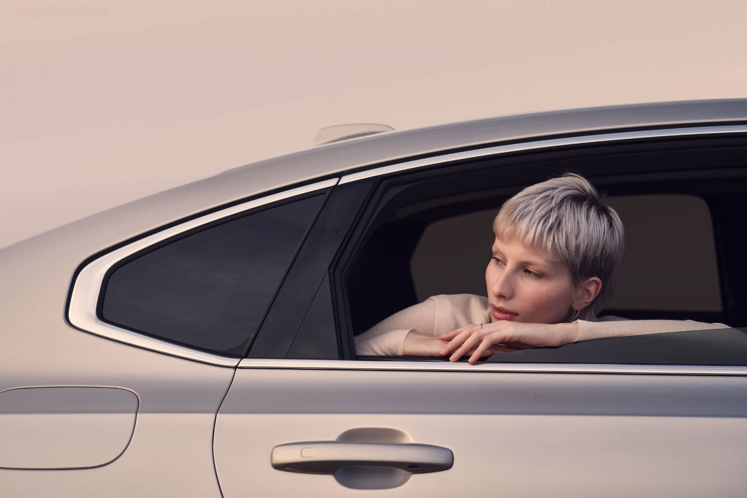 Hệ thống sạc điện và pin của Volvo XC90 Plug-in Hybrid 2026