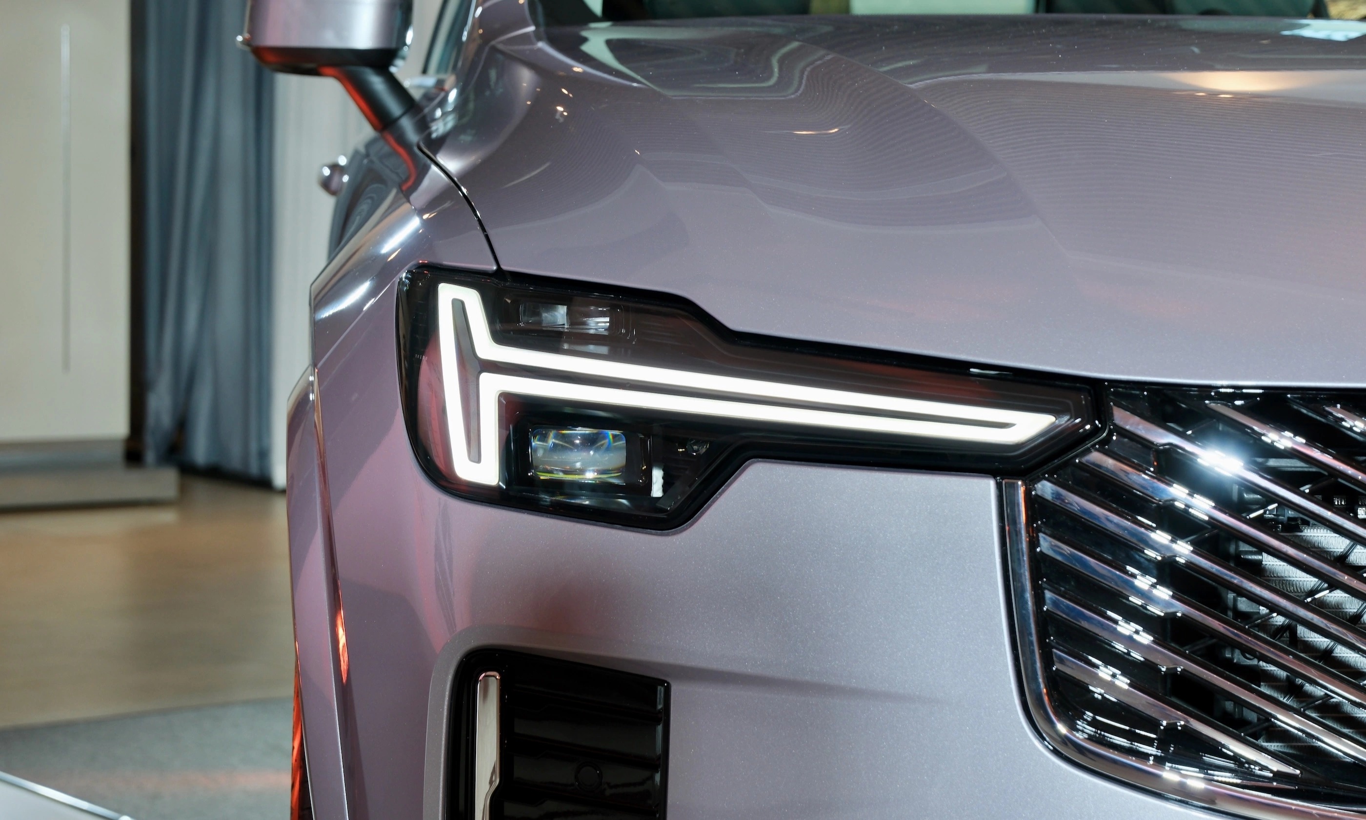 Chế độ lái thể thao giải phóng sức mạnh của Volvo XC90 Ultra 2026