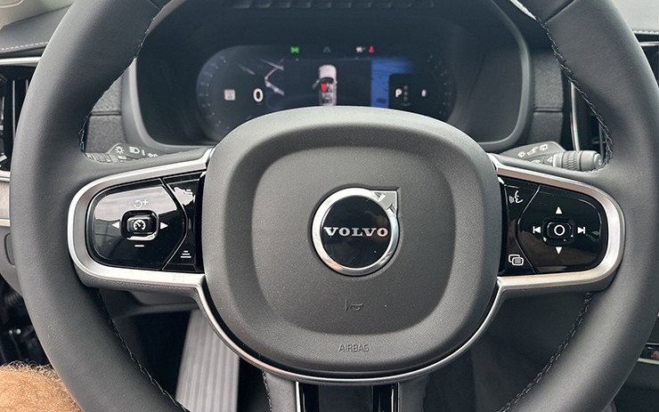 Dàn loa Bowers & Wilkins trên Volvo XC90 Ultra 2026 SUV 7 chỗ