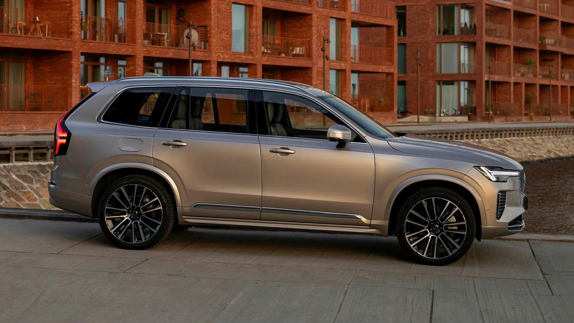 Nghệ thuật ánh sáng trên dòng xe Volvo XC90 Ultra 2026 thiết kế nội thất Bắc Âu